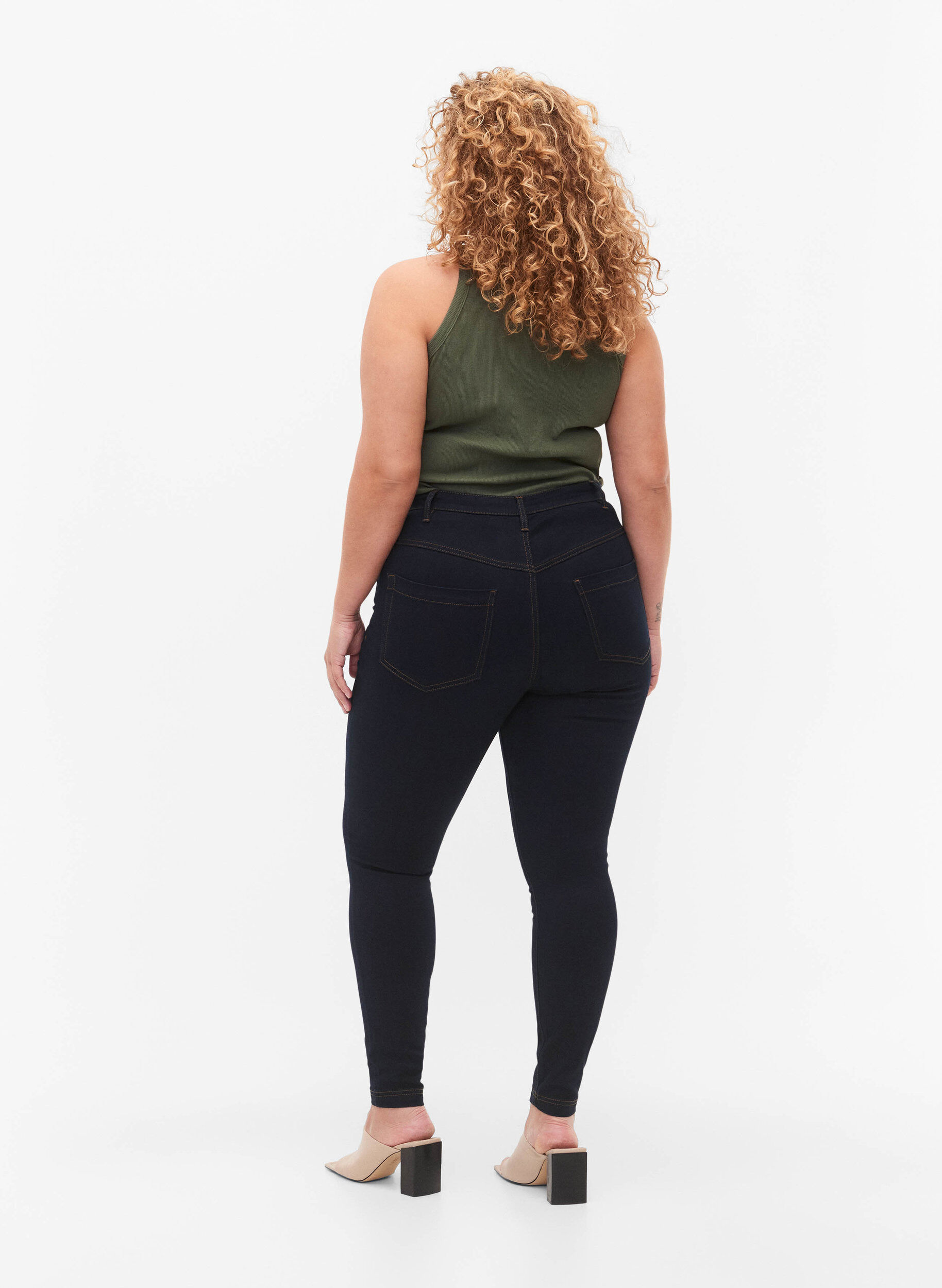 ZizziSuper slim Amy jeans med h&oslash;j talje, Tobacco Un, Model image number 1