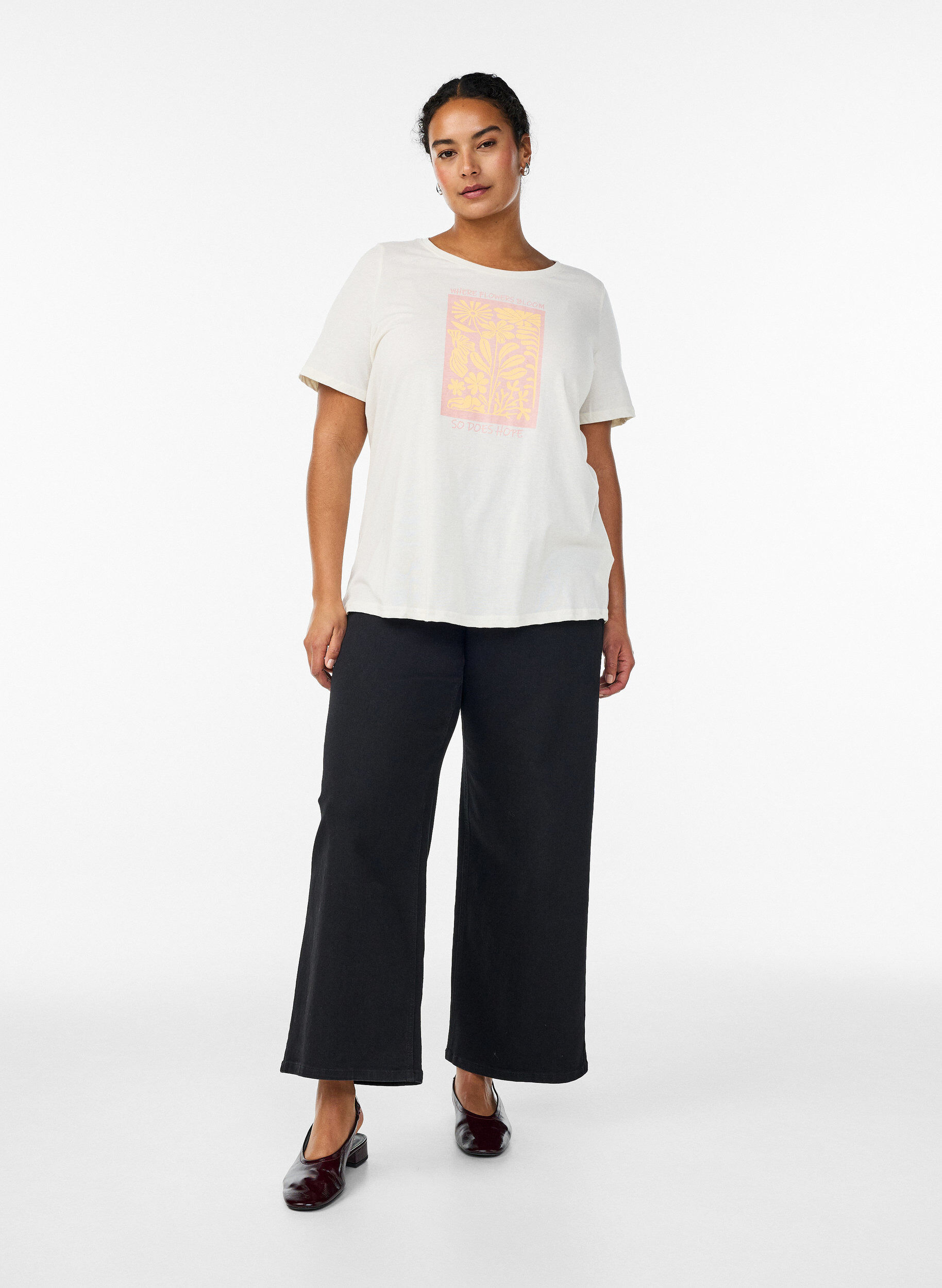 Zizzi T-shirt med motiv, Hvid, Model image number 1