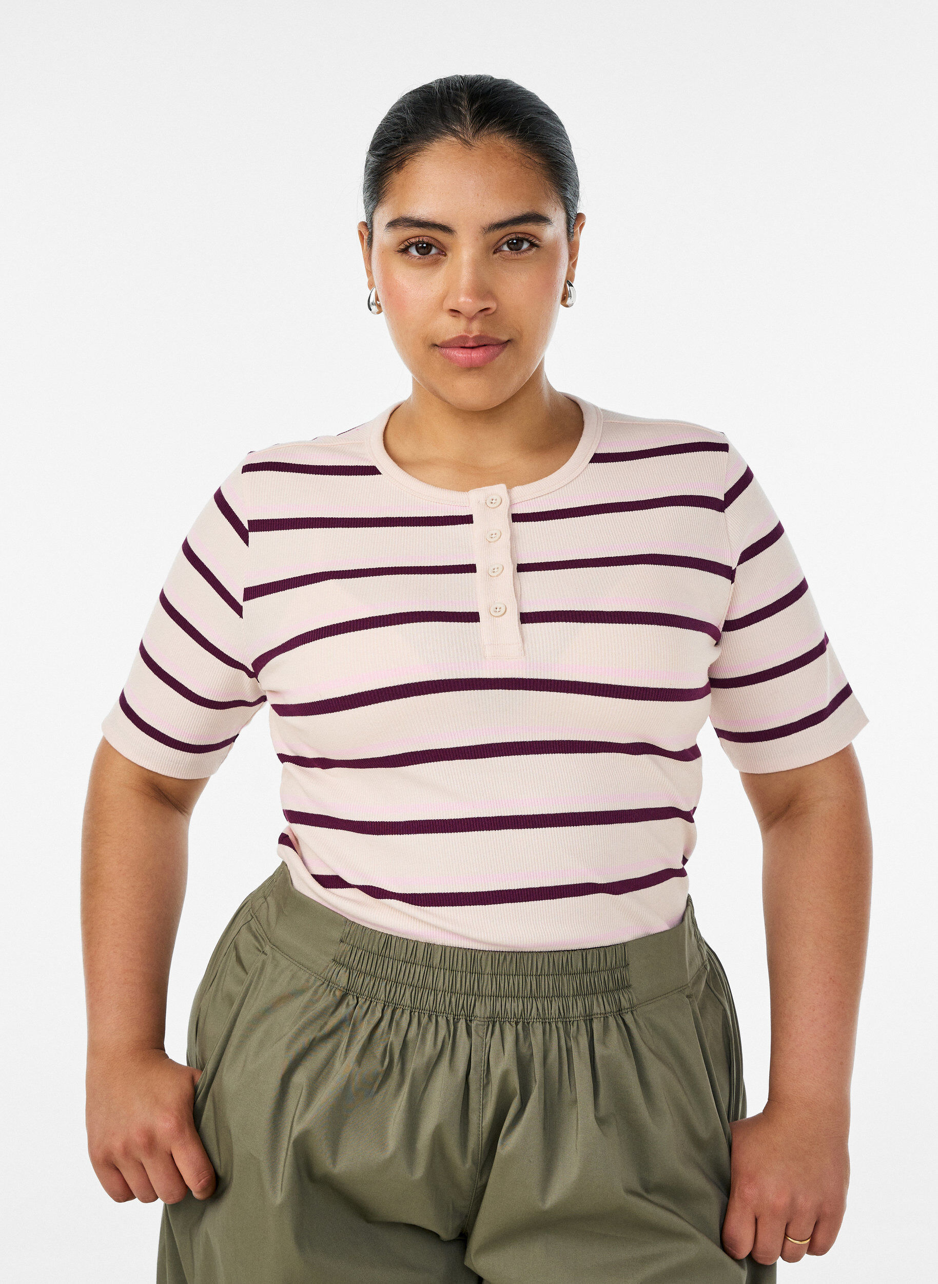 ZizziRib T-shirt med striber og knapdetalje, Lilla, Model image number 0
