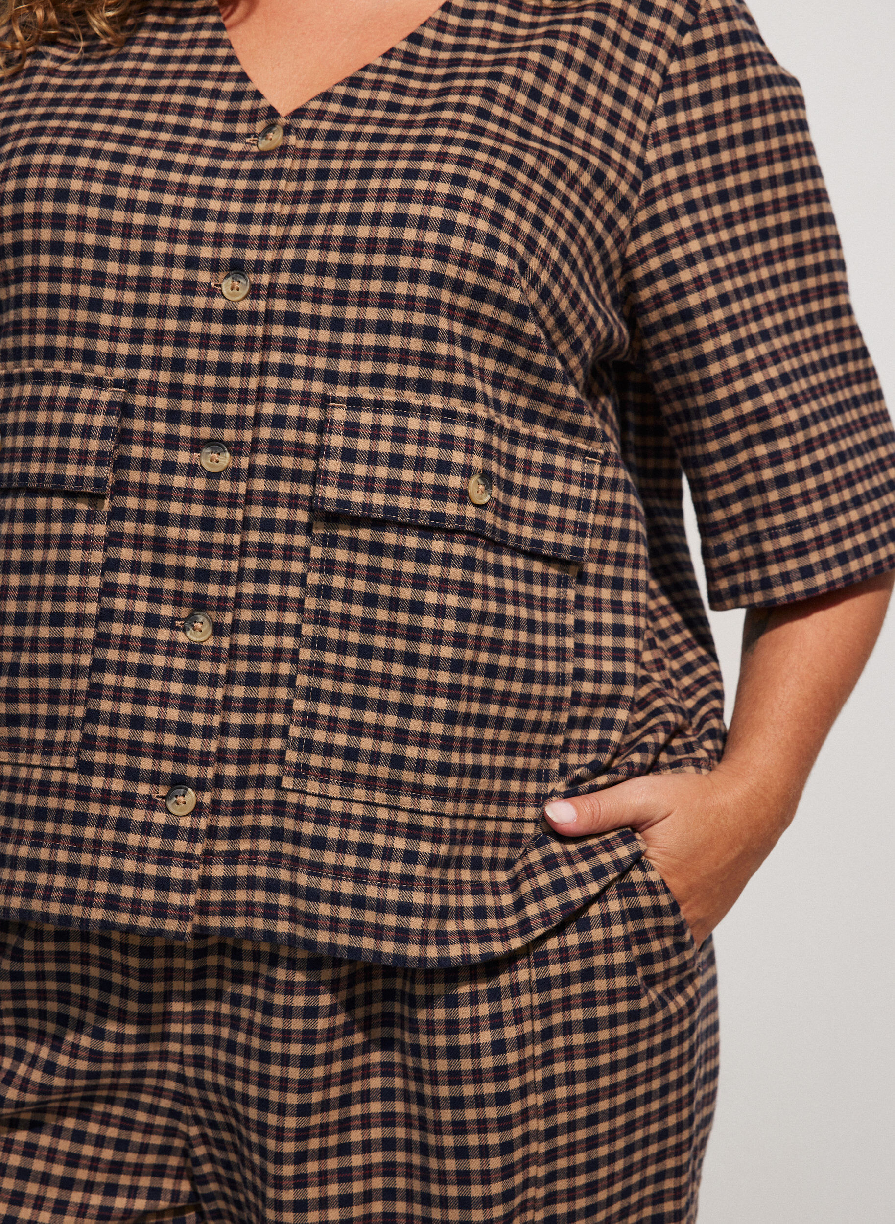 ZizziTernet bluse med brystlommer, Brun, Model image number 3