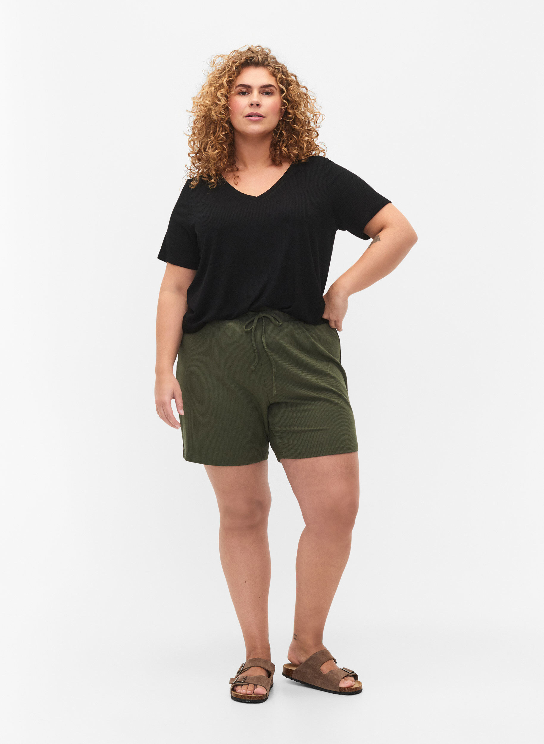 Zizzi Viskose t-shirt med ribstruktur og v-hals, Black, Model image number 2