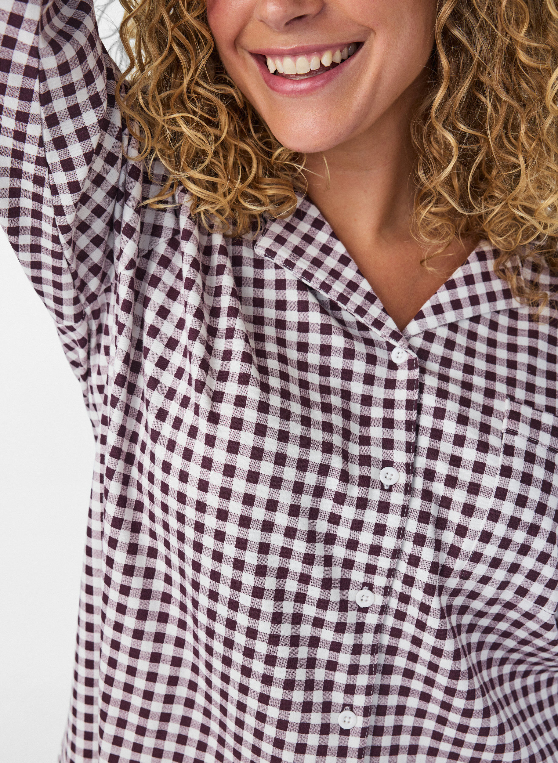 ZizziBomulds pyjamas-skjorte med brystlomme, R&oslash;d, Model image number 3
