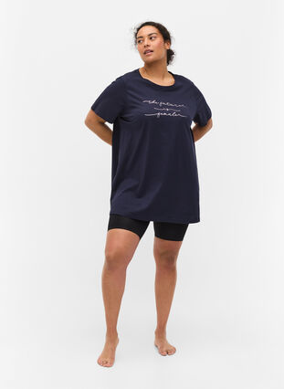 Oversize nat t-shirt i økologisk bomuld, Night Sky Text, Model image number 2