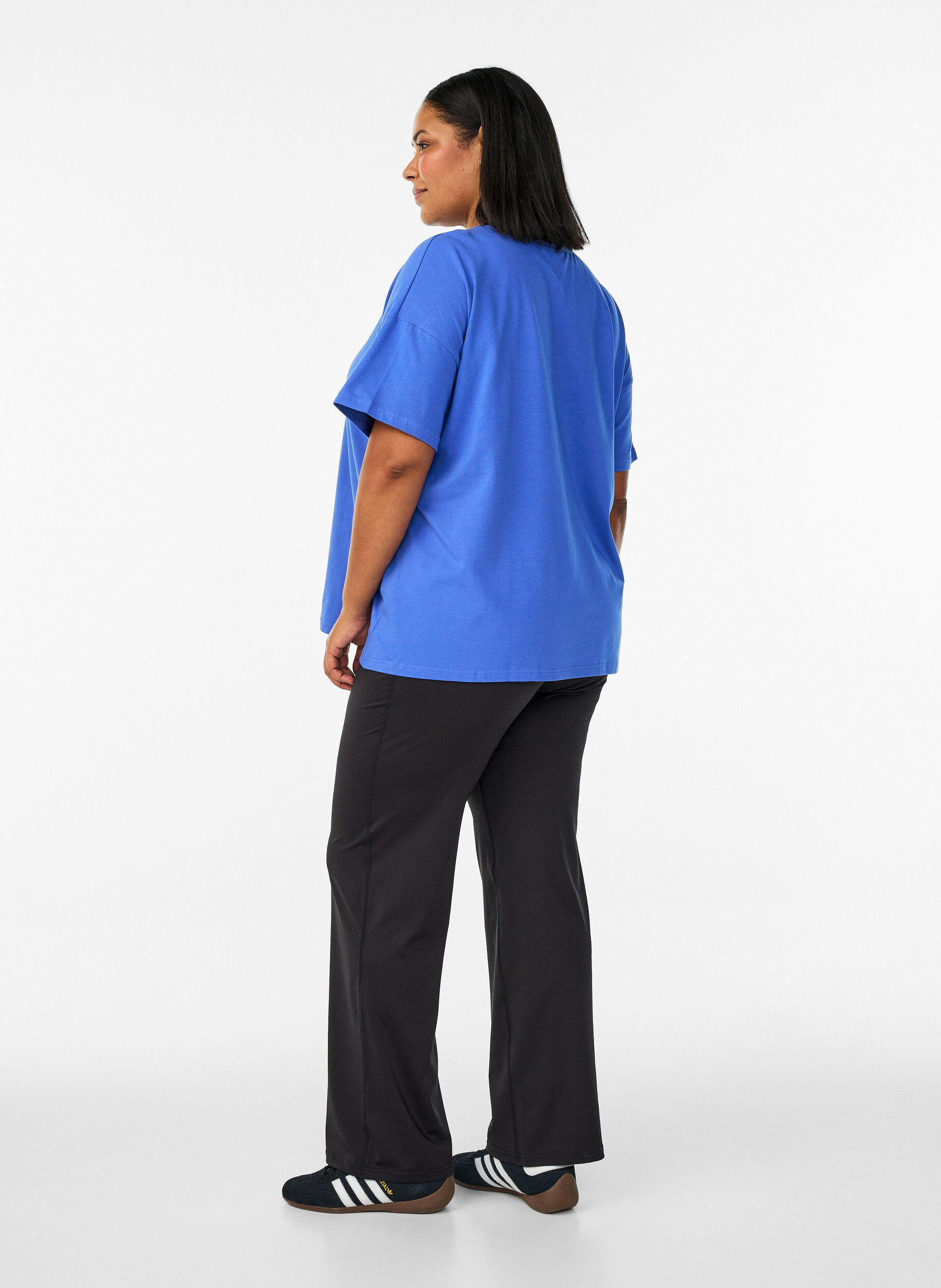 Zizzi Flared tr&aelig;ningsbukser med h&oslash;j talje, Sort, Model image number 2