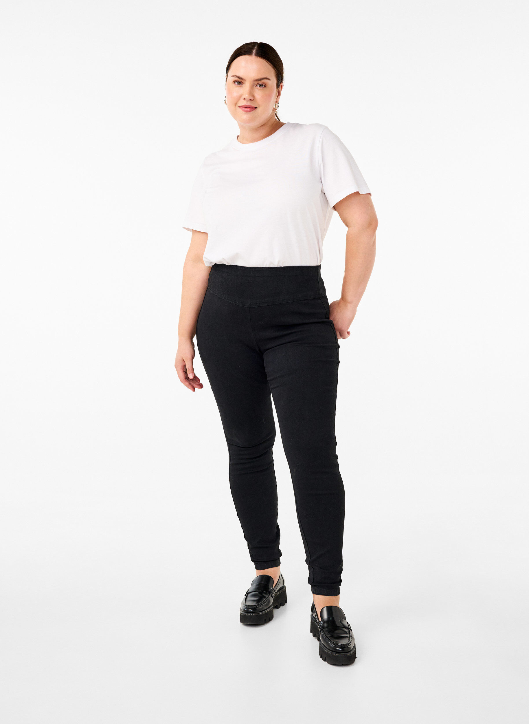 Zizzi Stretchy jeggings med h&oslash;j talje, Black, Model image number 0
