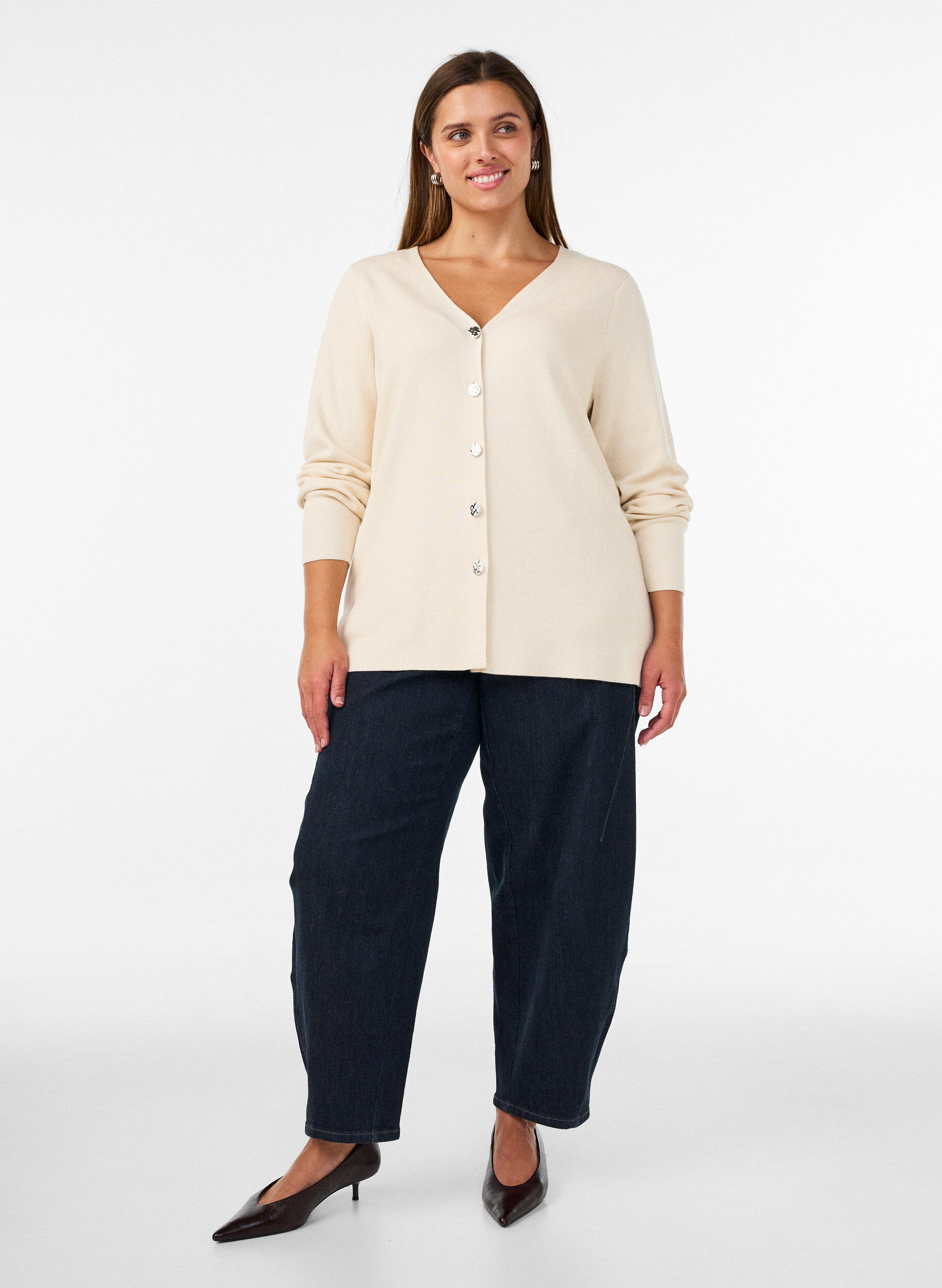 ZizziFinstrikket cardigan med dekorative knapper, Vanilla, Model image number 1