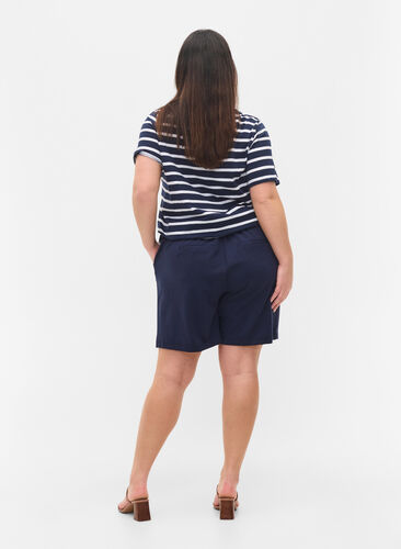 Løse shorts med bindesnøre og lommer, Navy Blazer, Model image number 1