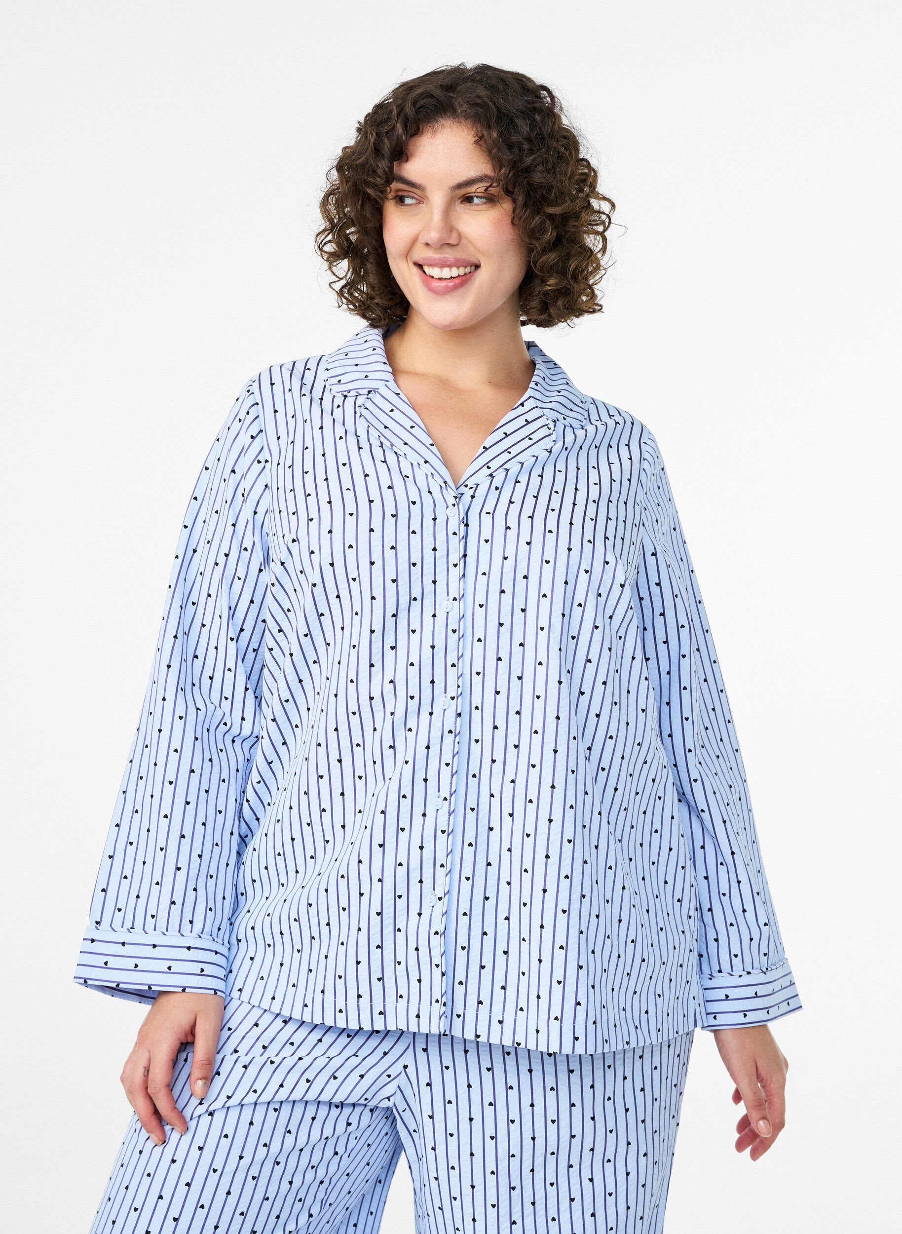 Zizzi Pyjamasskjorte i b&aelig;k og b&oslash;lge med lange &aelig;rmer, Bl&aring;, Model image number 0