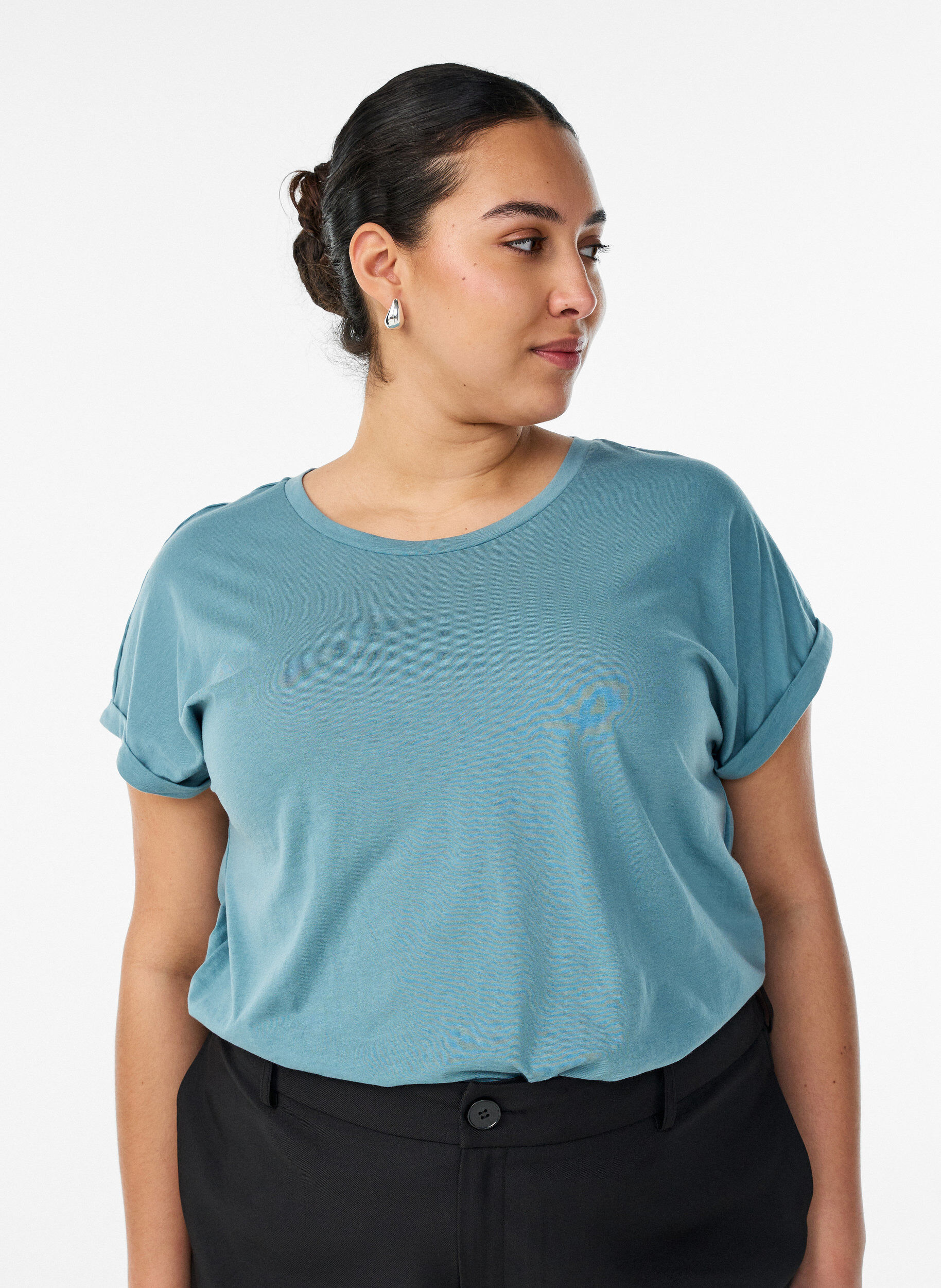 Kort&aelig;rmet t-shirt i bomuldsblanding, Bl&aring;, Model