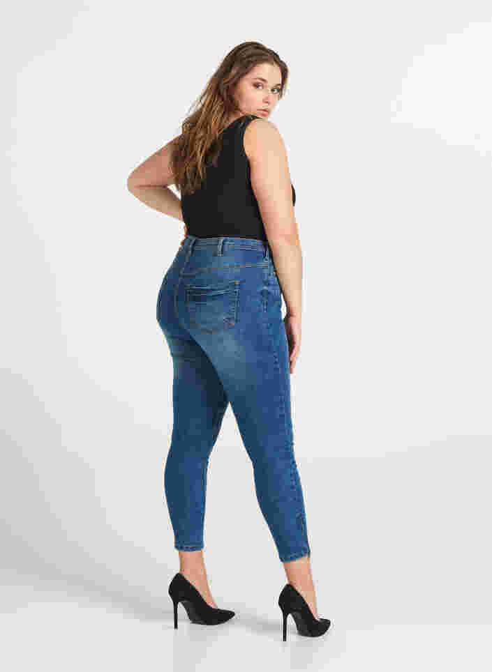 Cropped Amy jeans med lynlås, Blue denim, Model image number 1