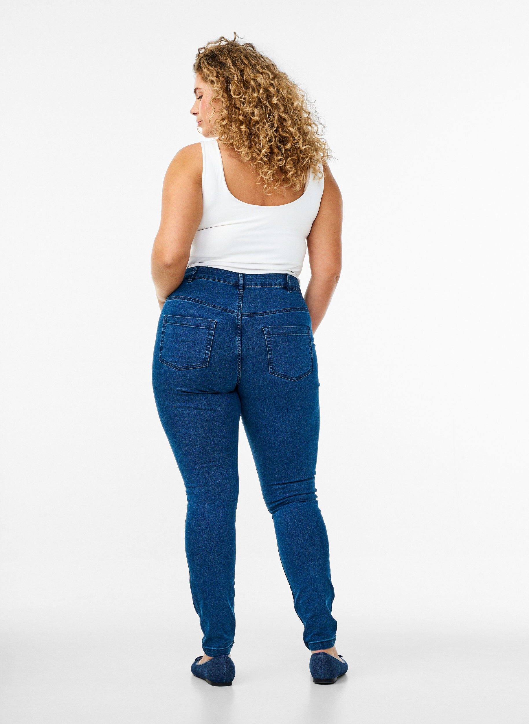 Zizzi H&oslash;jtaljede super slim Amy jeans, Bl&aring;, Model image number 1