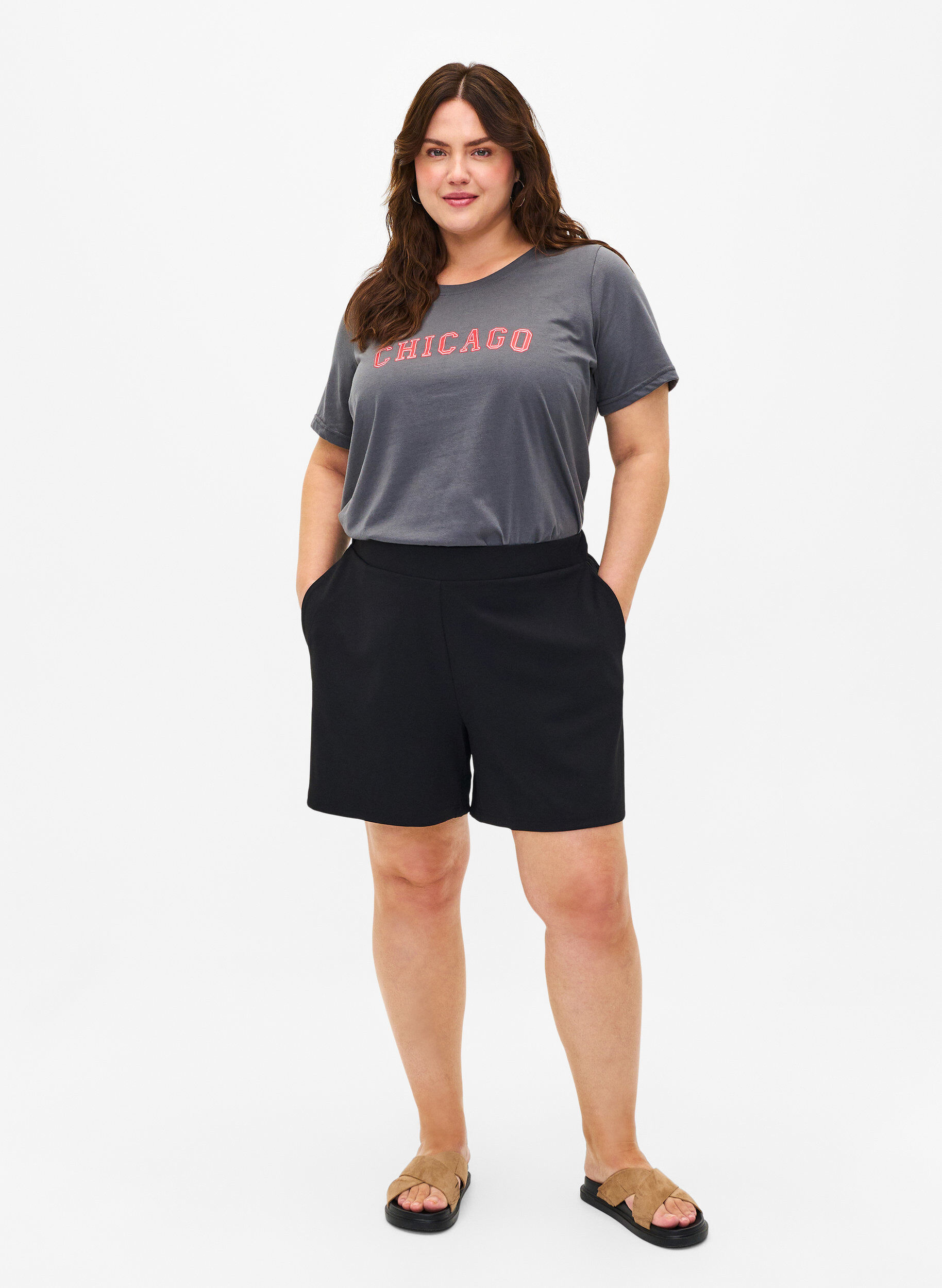 Zizzi FLASH - T-shirt med motiv, Iron Gate Chicago, Model image number 2