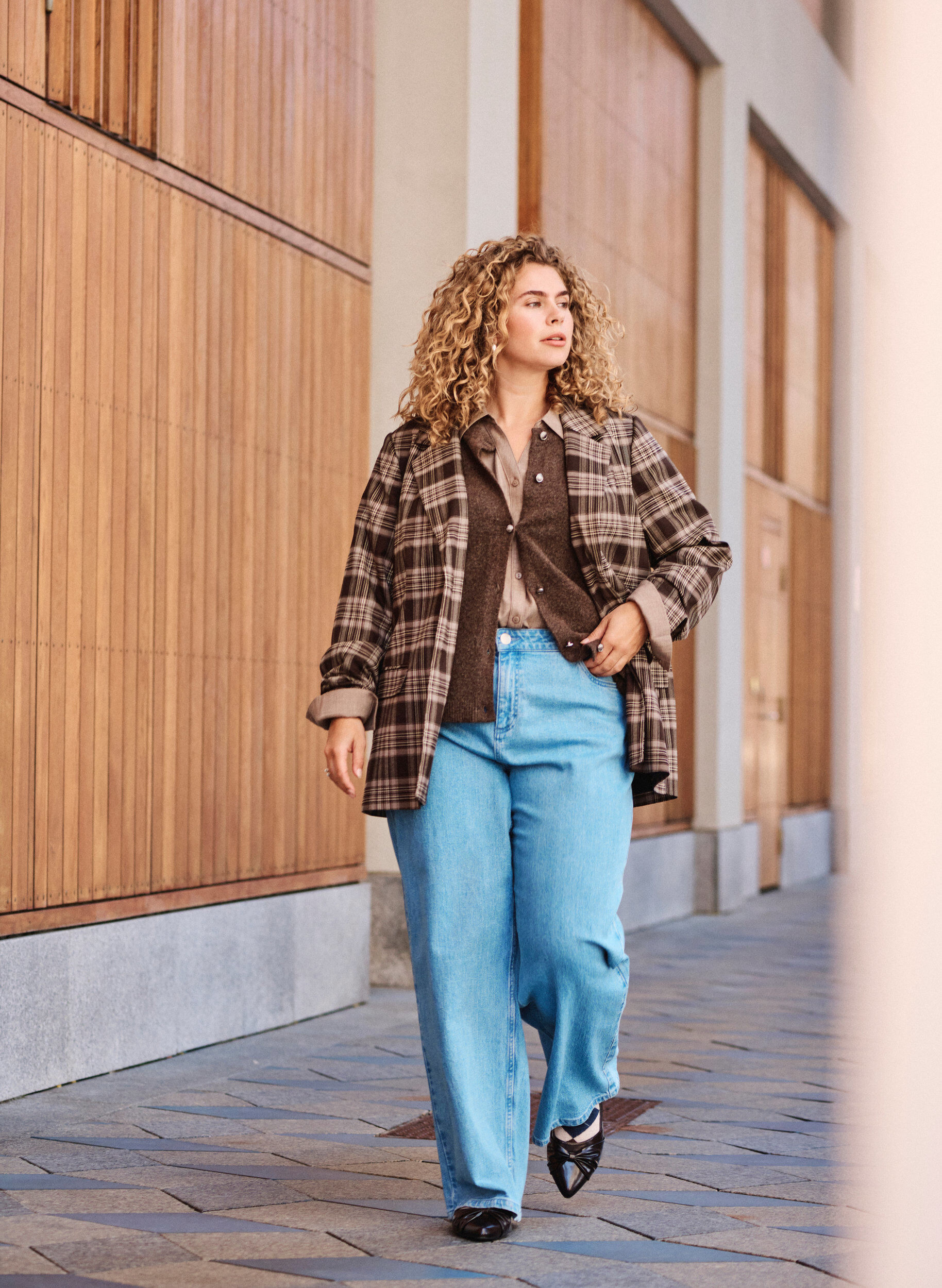 Wide leg jeans med h&oslash;j talje