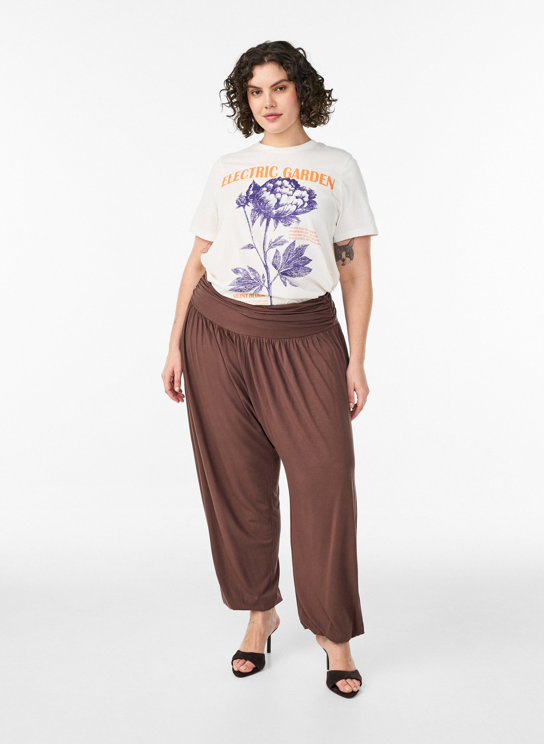 L&oslash;stsiddende haremsbukser, Brun, Model