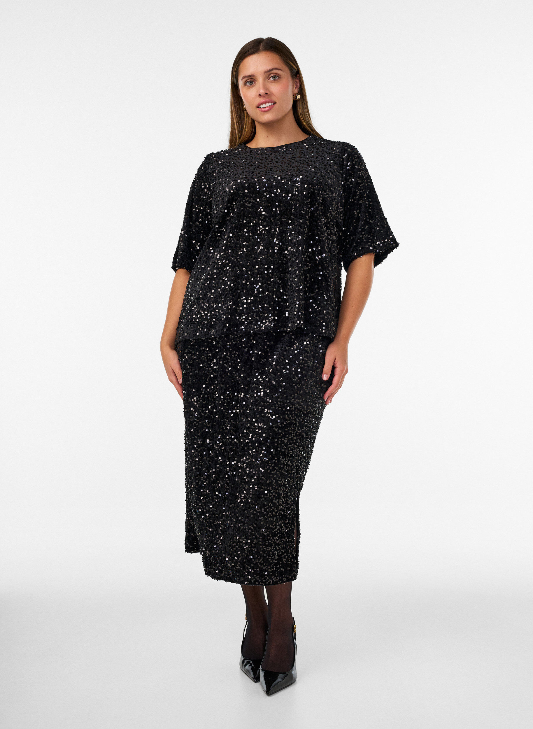 ZizziPailletbluse med albuelange &aelig;rmer, Sort, Model image number 1