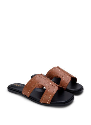 Flade slip-in sandaler med bred pasform og nitter, Friar Brown, Packshot image number 1