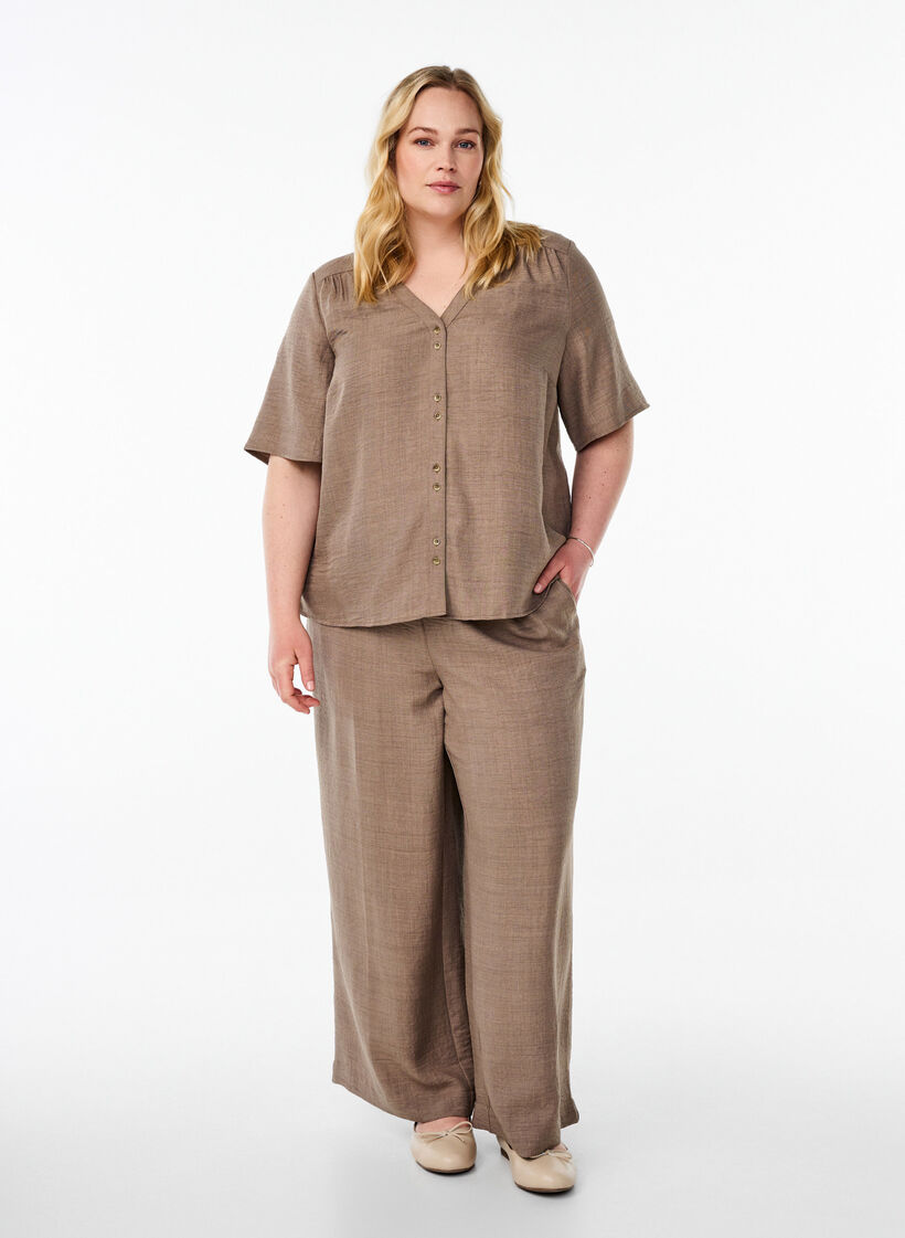 Skjortebluse med v-hals og korte &aelig;rmer, Brun, Model image number 1