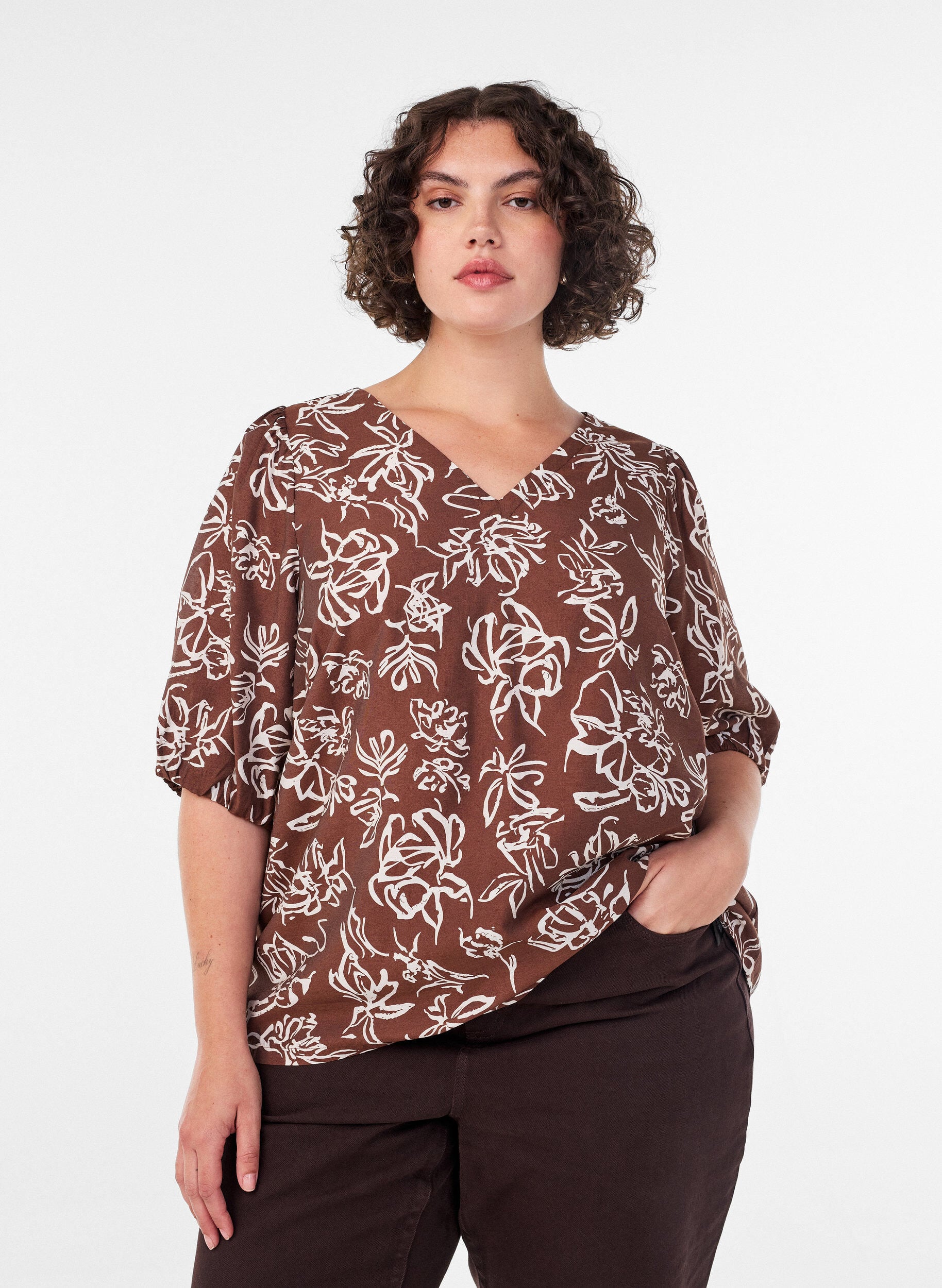 ZizziViskosebluse med V-udsk&aelig;ring, Brun, Image image number 0