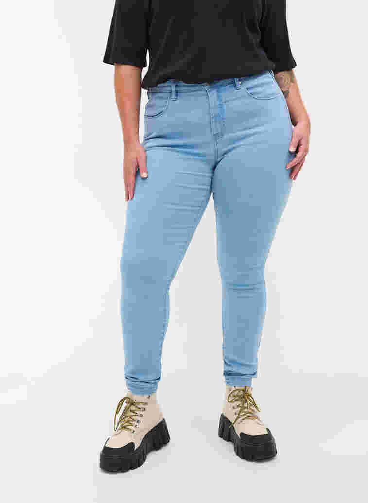 Super slim Amy jeans med høj talje, Ex Lt Blue, Model image number 2