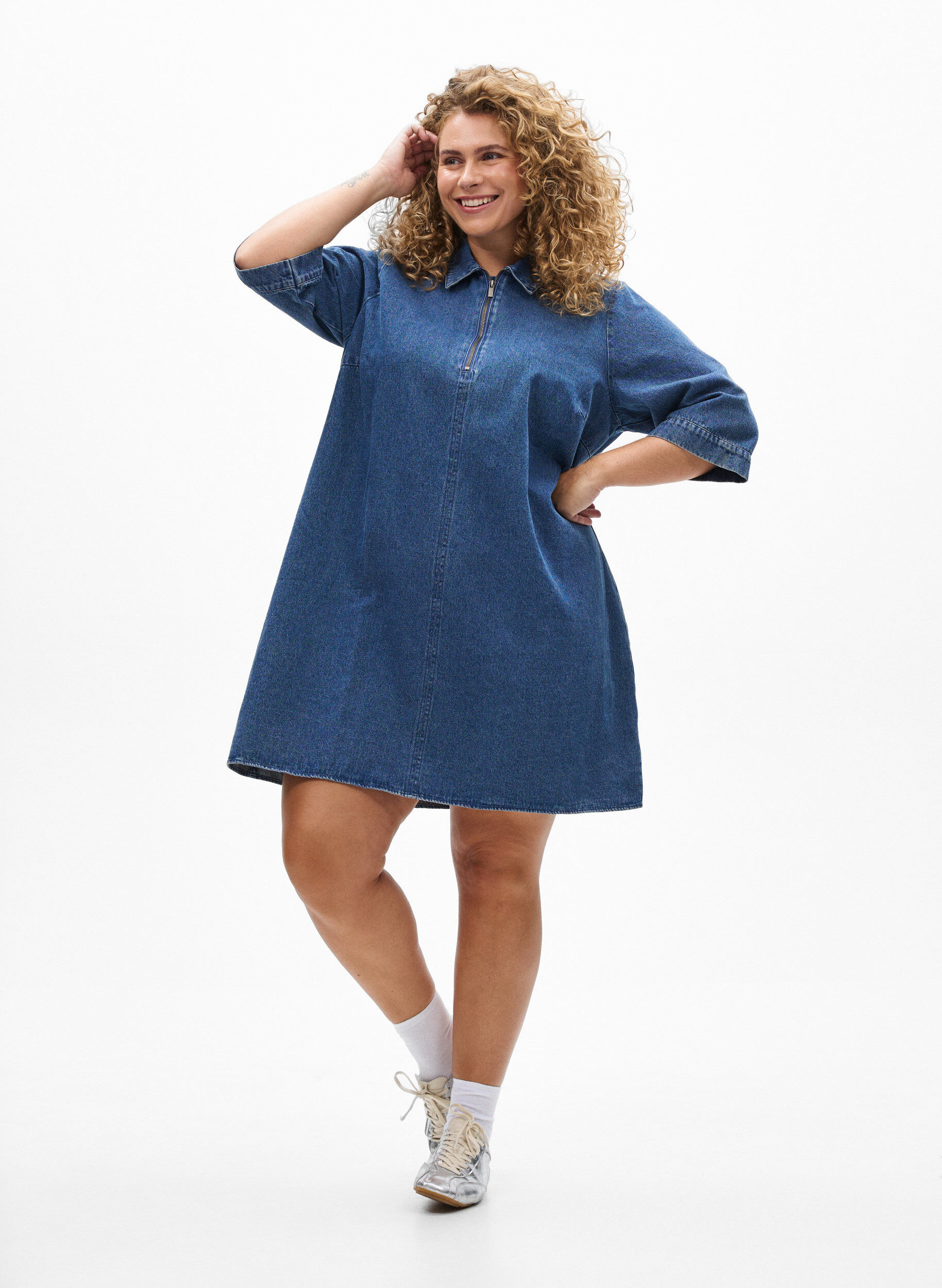 ZizziKort denimkjole med lynl&aring;s og 3/4 &aelig;rmer, Bl&aring;, Model image number 1