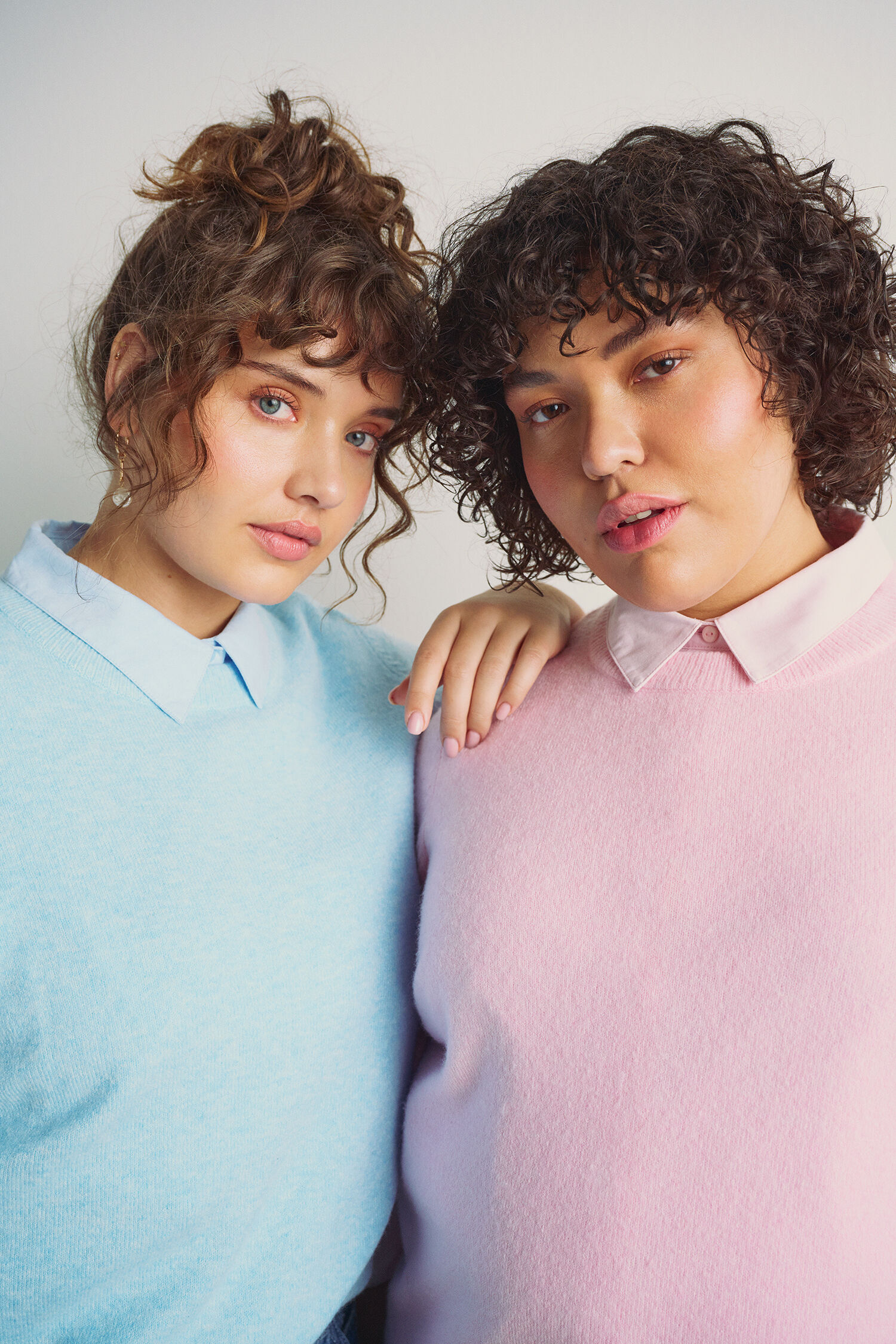 Zizzi Farverigt look med lag, , Model