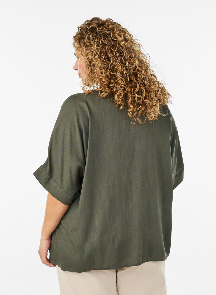 Bluse i viskose med crochetb&aring;nd og knapper, Gr&oslash;n, Model image number 2