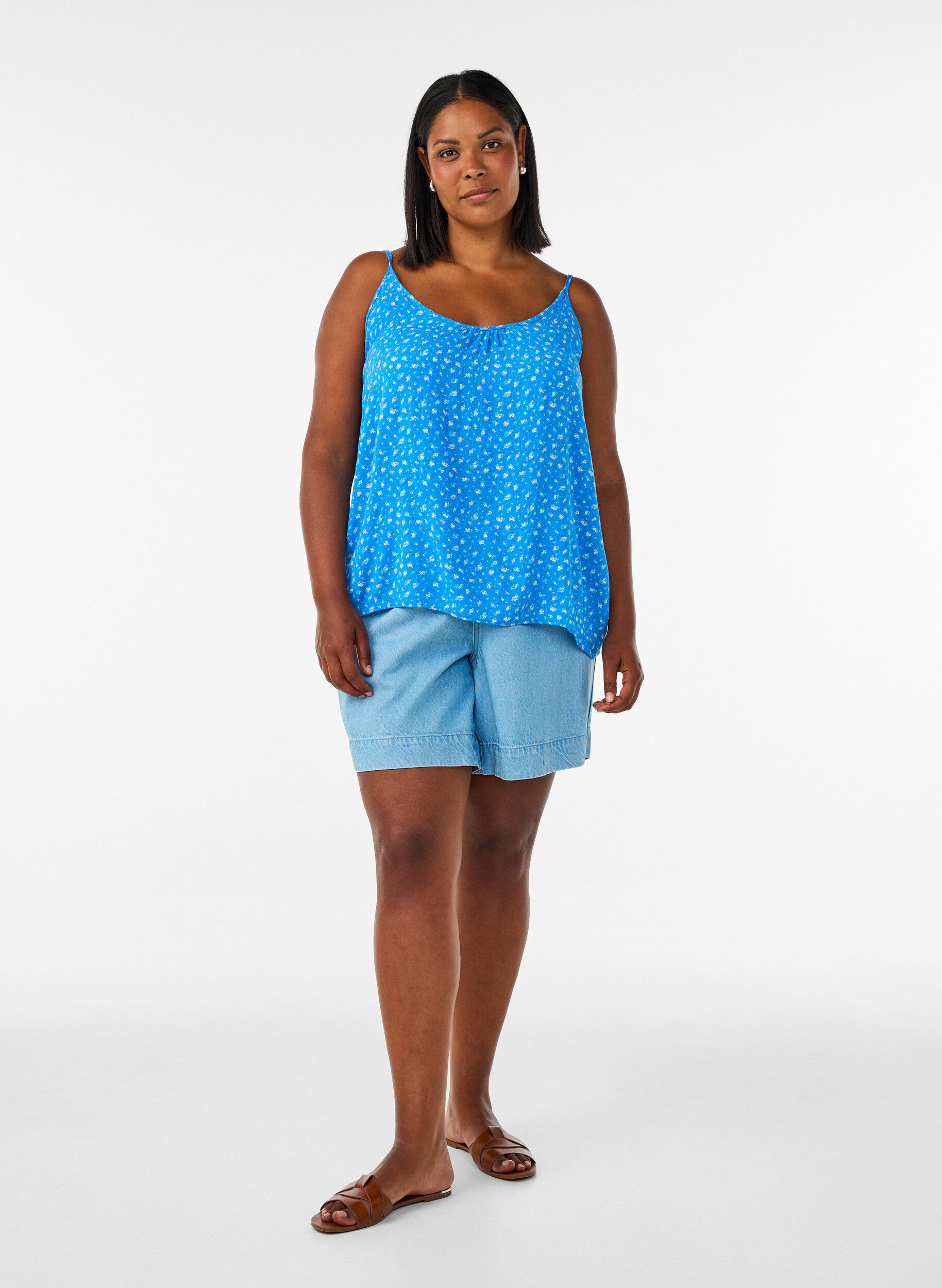 ZizziStrop top i viskose, Bl&aring;, Model image number 1