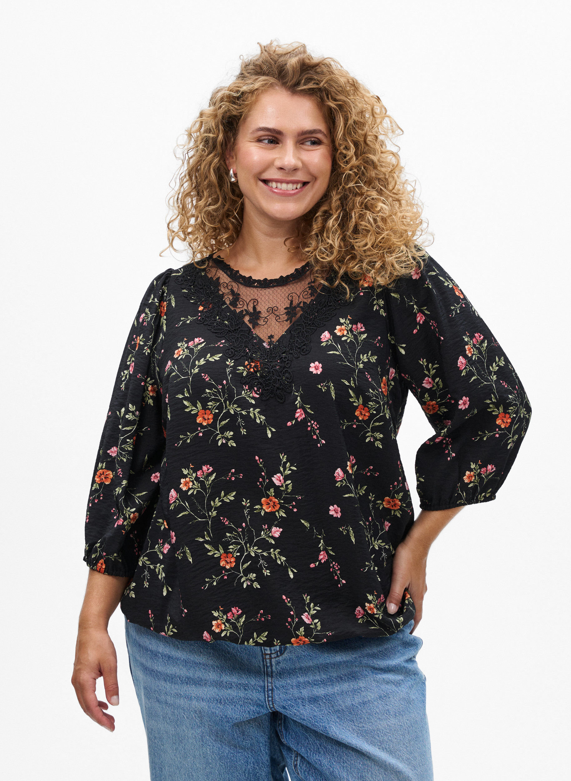 Bluse med 3/4 &aelig;rmer og blondedetalje, Sort, Model