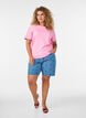 T-shirt i bomuld med b&oslash;lgede kontrastkanter, Lyser&oslash;d, Model image number 1