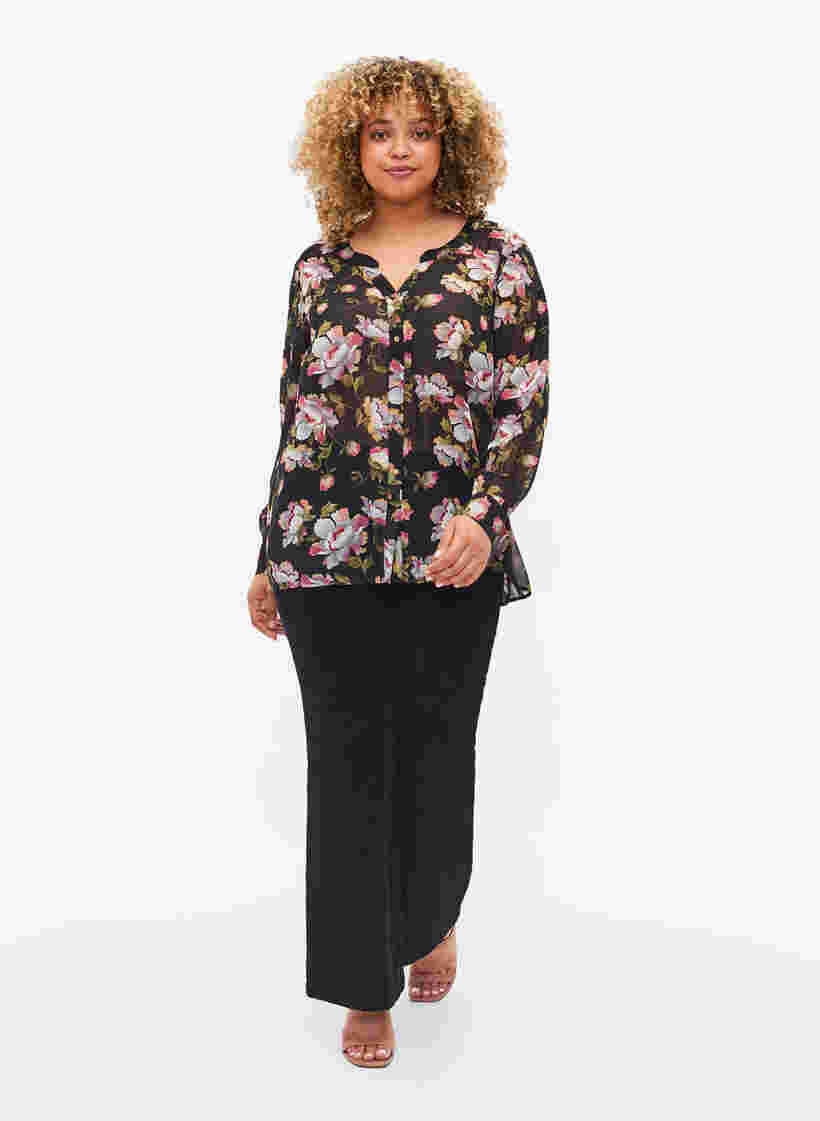 Skjorte med v-udskæring og print, Black/Beige Flower, Model image number 2