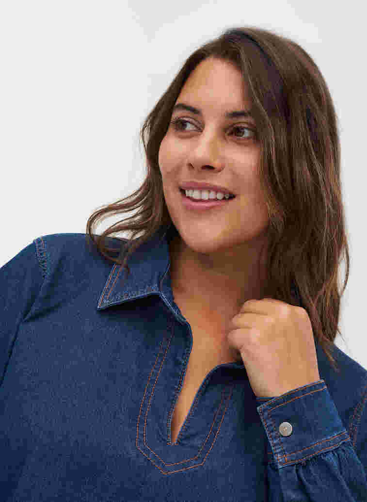 Denimkjole med slids og v-udskæring, Blue denim, Model image number 2