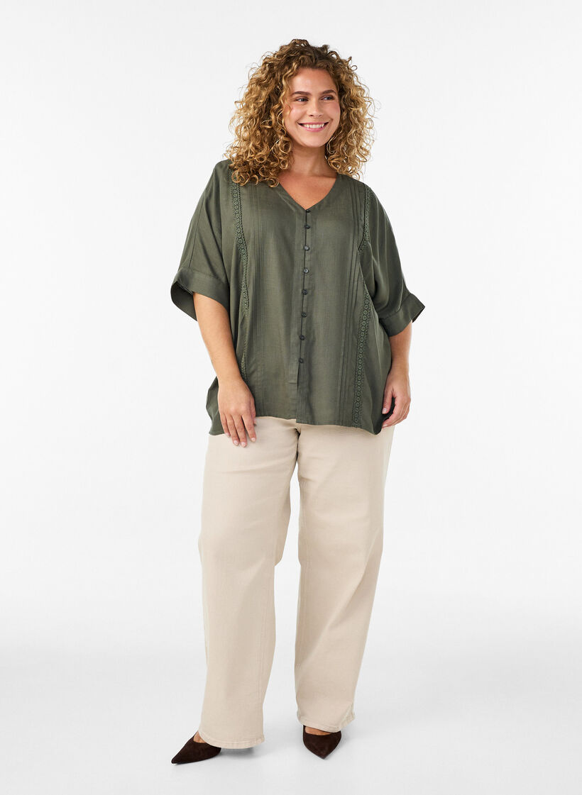 Bluse i viskose med crochetb&aring;nd og knapper, Gr&oslash;n, Model image number 1