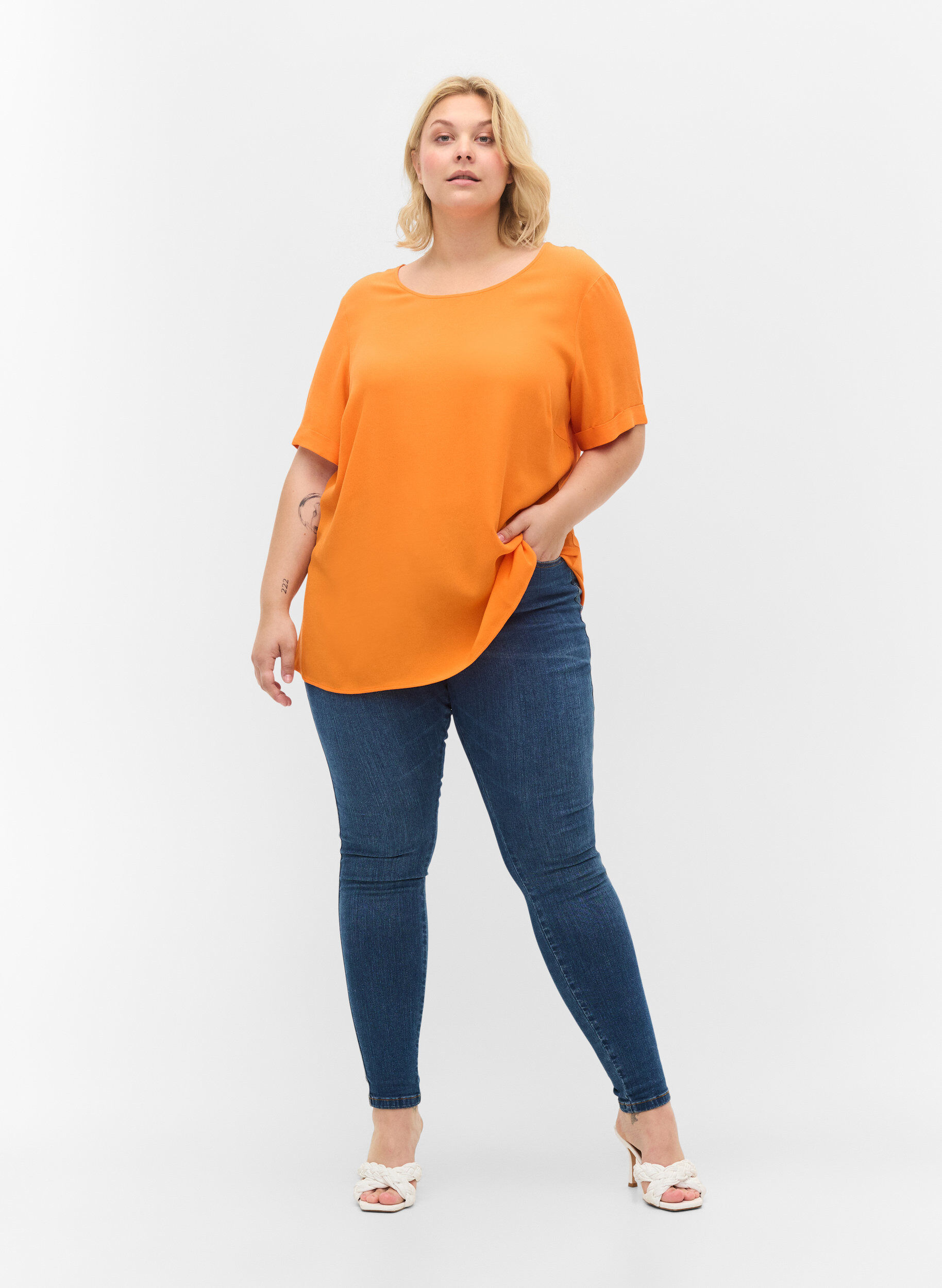 Zizzi Kort&aelig;rmet bluse i viskose, Orange Peel, Model image number 2
