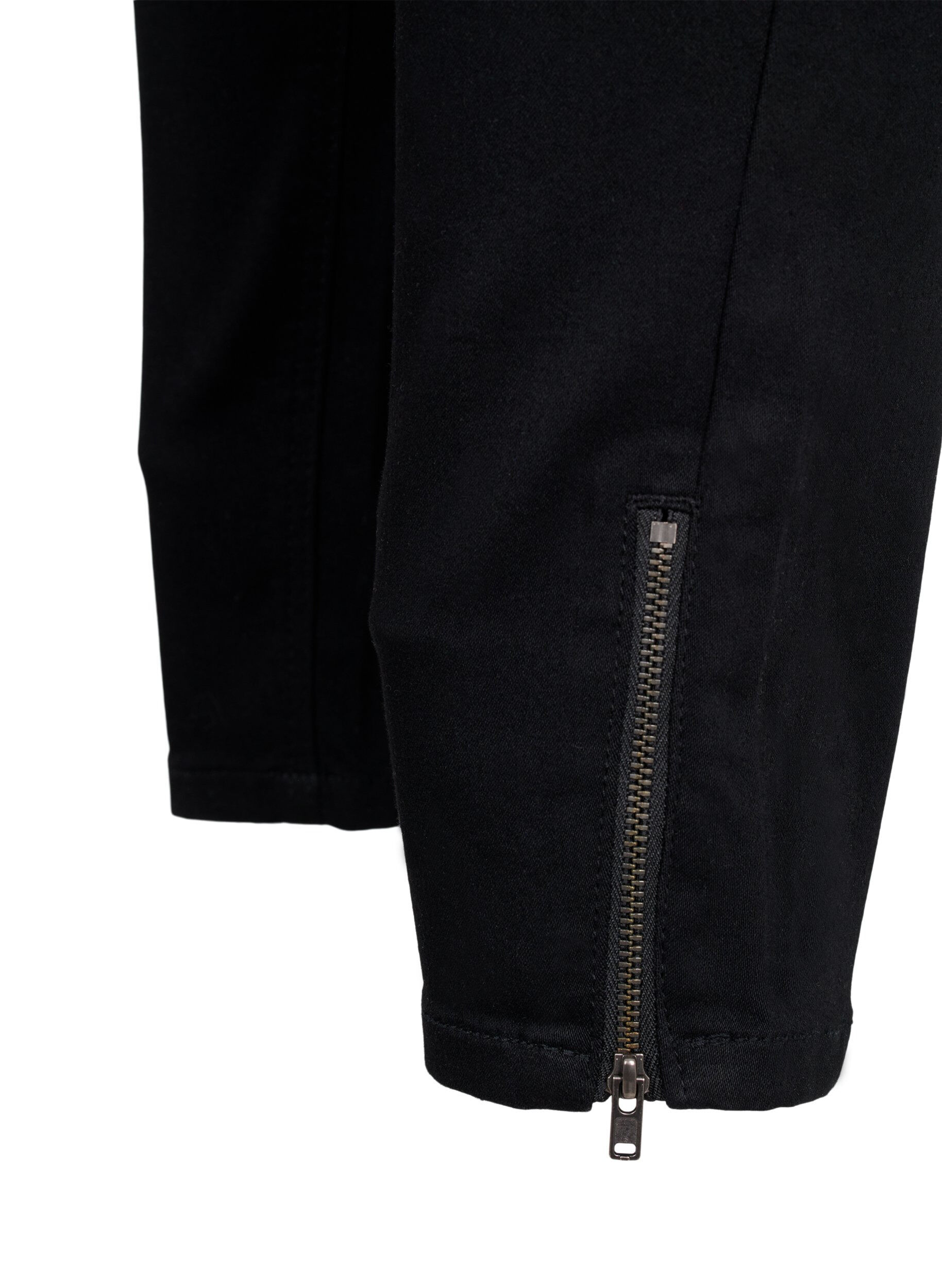 ZizziCropped Amy jeans med lynl&aring;sdetalje, Sort, Packshot image number 3