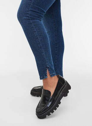 Cropped Amy jeans med slids, Blue denim, Model image number 3