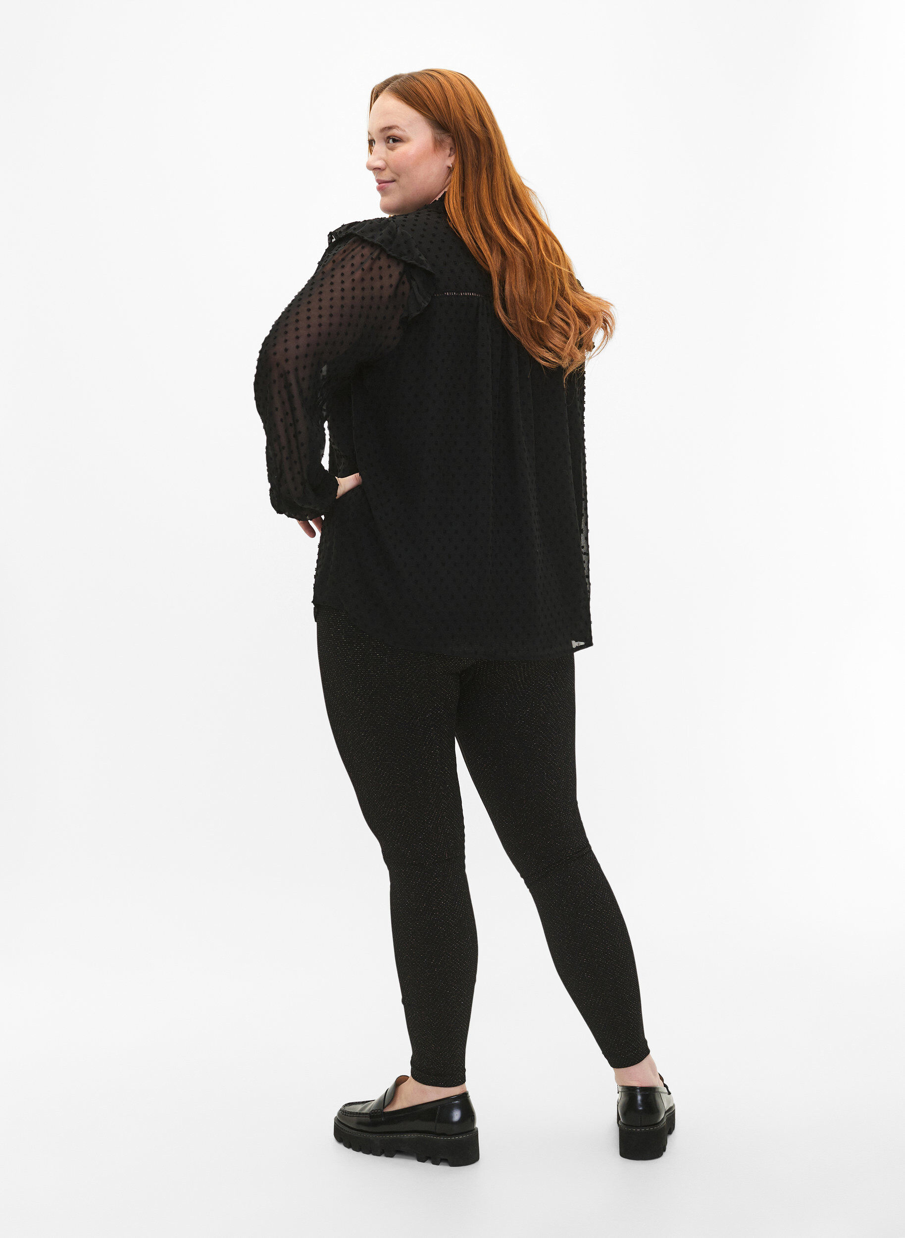 Zizzi Seamless glitter leggings, Black Gold Lurex, Model image number 1