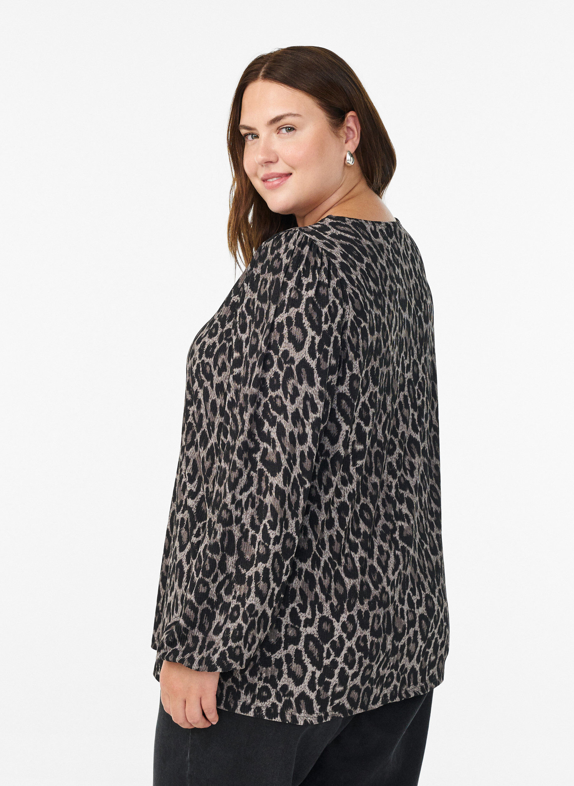 Zizzi Bluse med lange &aelig;rmer og leoprint, Gr&aring;, Model image number 2
