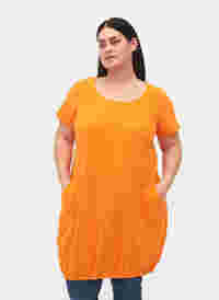Kortærmet kjole i bomuld, Orange Tiger, Model