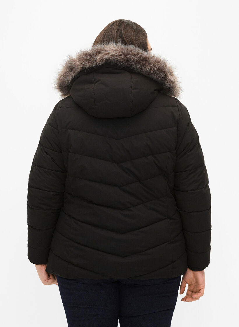 Kort pufferjakke med h&aelig;tte, Sort, Model image number 2