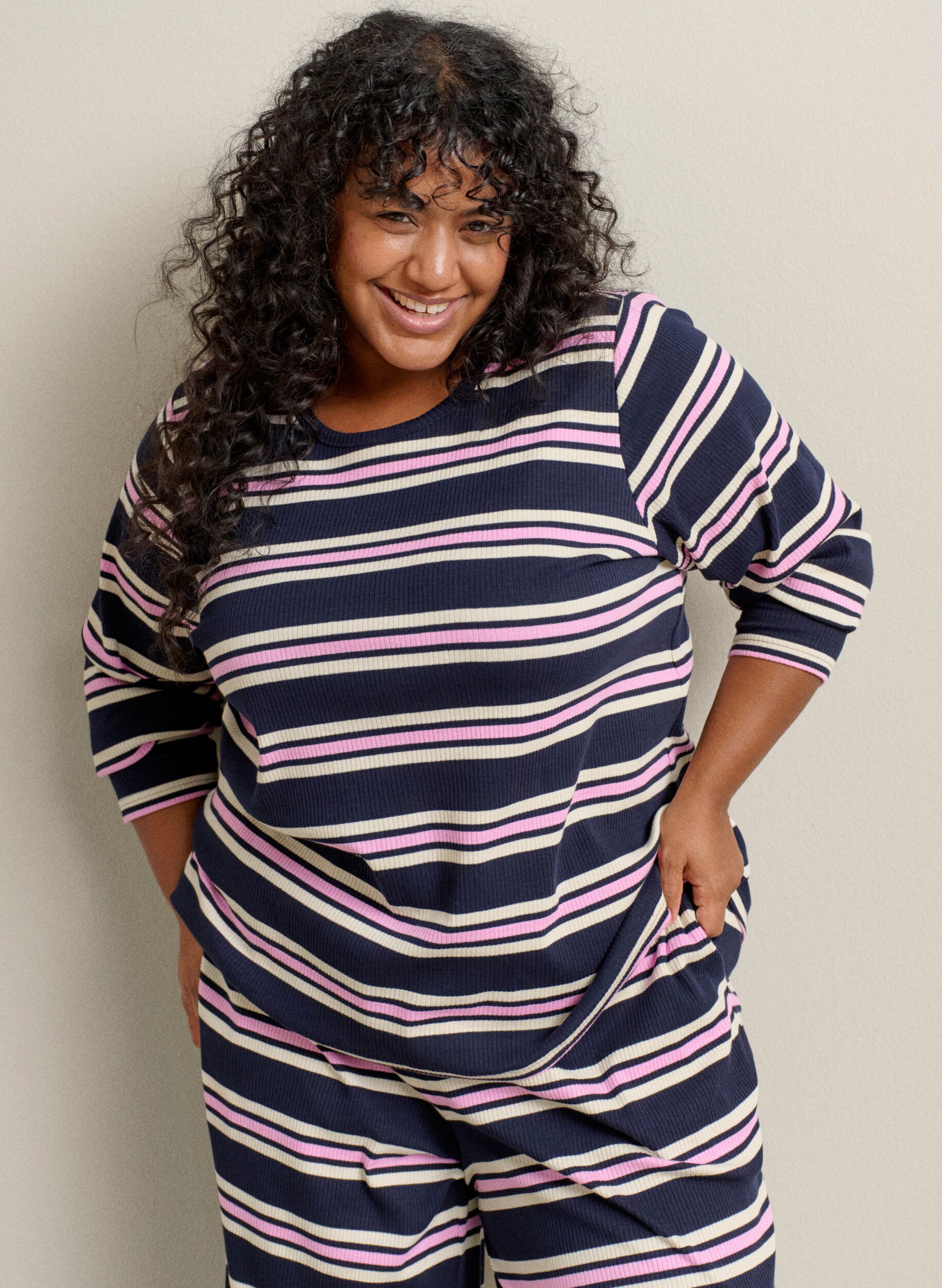 Zizzi Stribede natbukser med l&oslash;se ben, Bl&aring;, Image image number 0