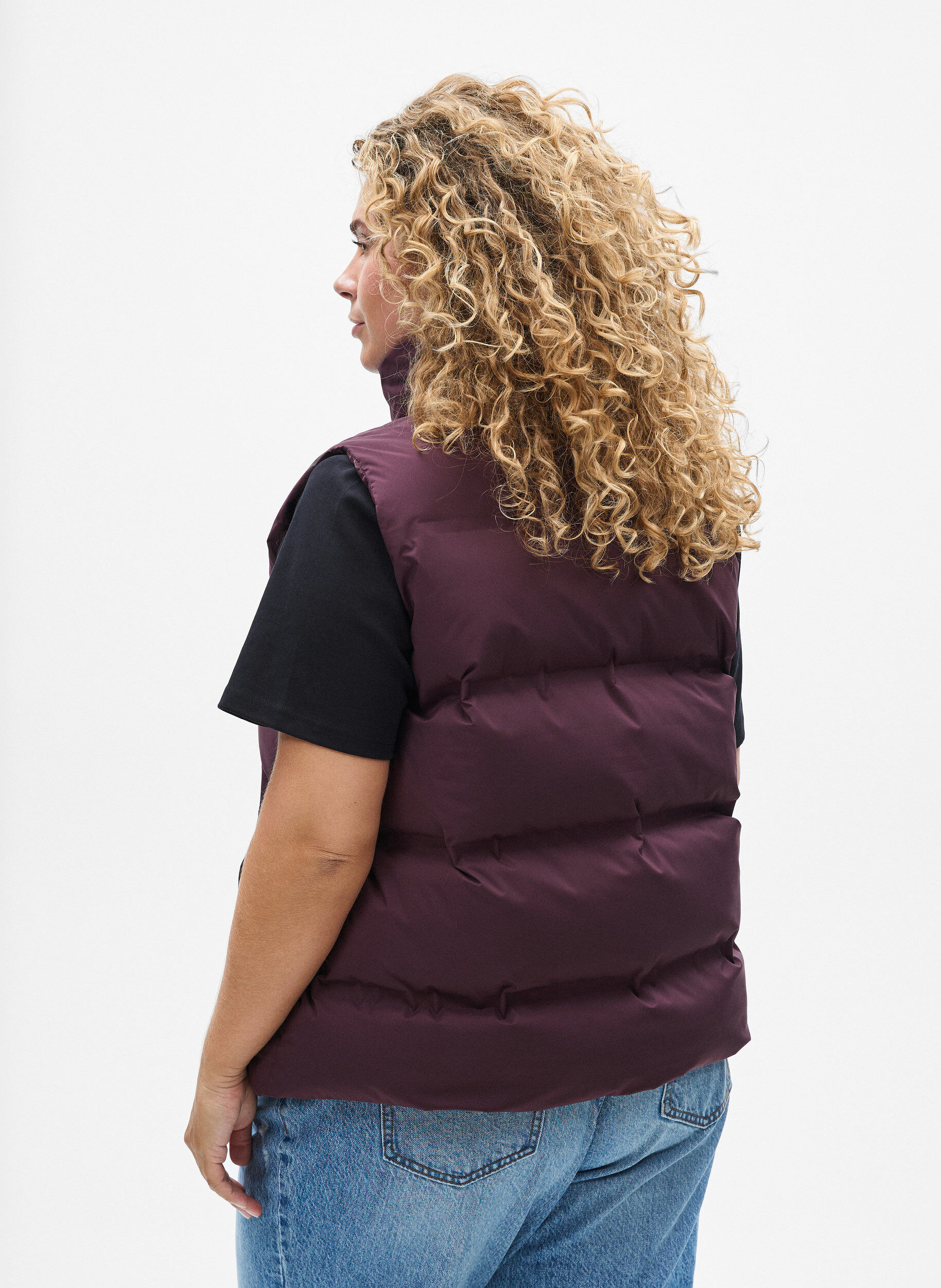 Zizzi Kort puffervest med h&oslash;j krave, M&oslash;rk Bordeaux, Model image number 2