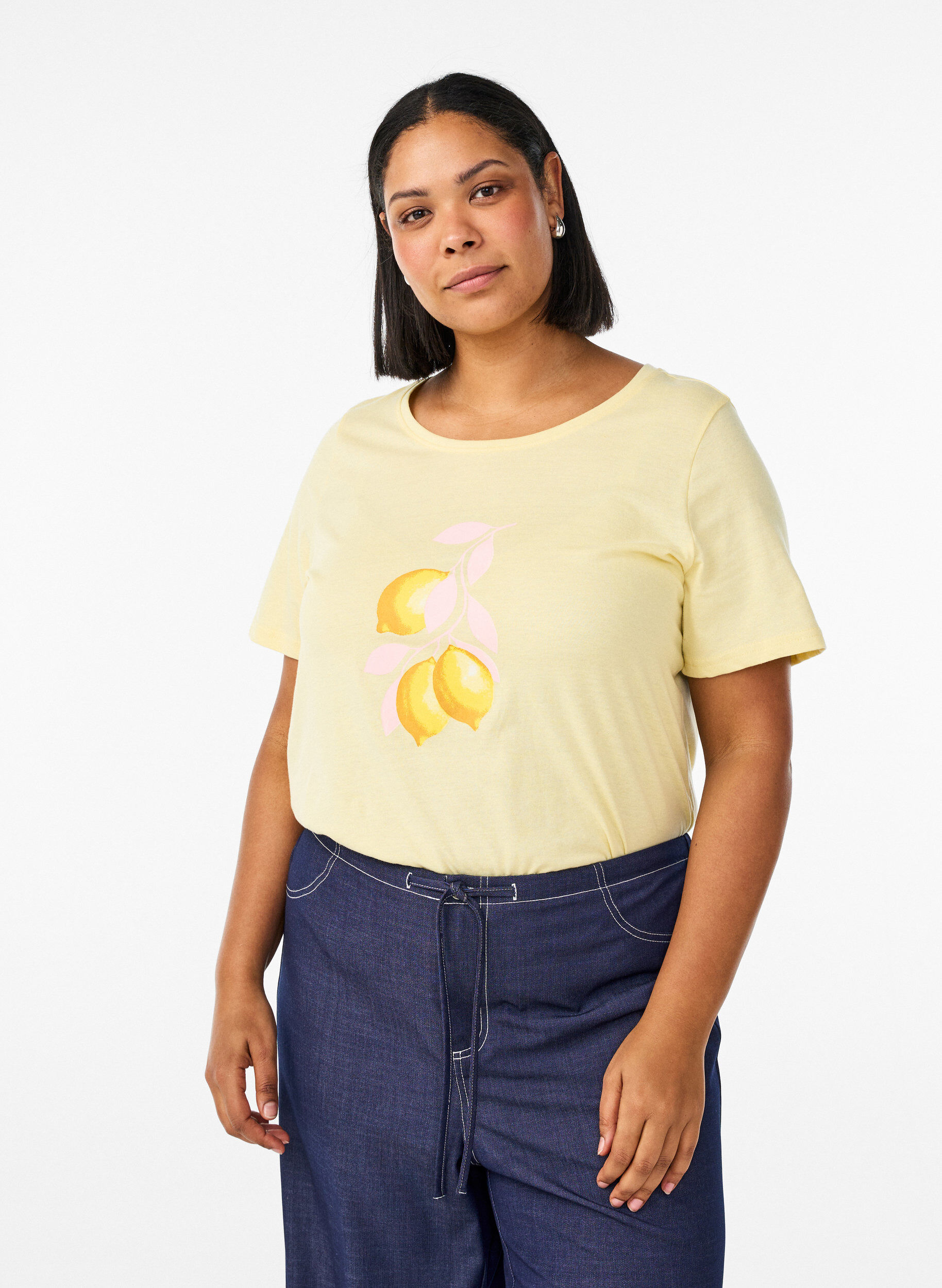 T-shirt med motiv, Gul, Model
