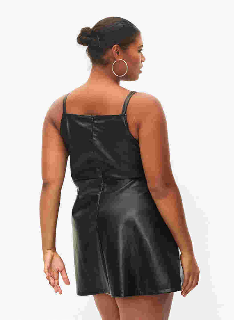 Imiteret læderkjole med a-shape, Black, Model image number 1