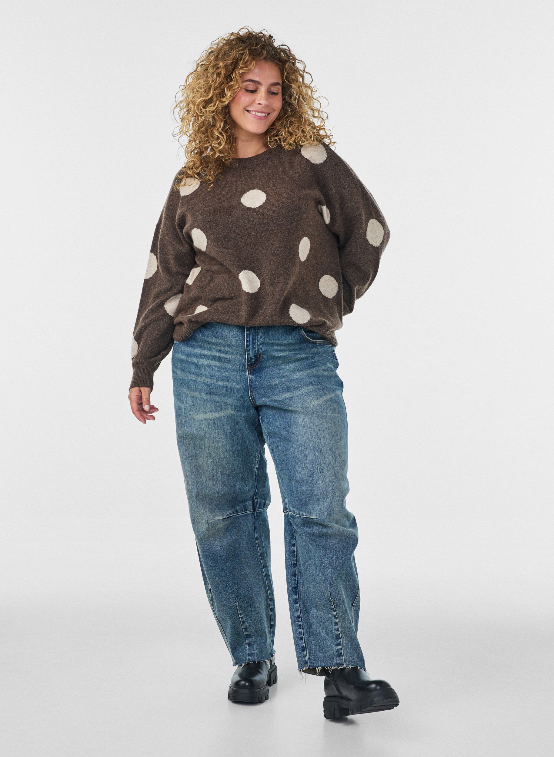 ZizziStrikbluse med prikket m&oslash;nster, Brun, Model image number 1