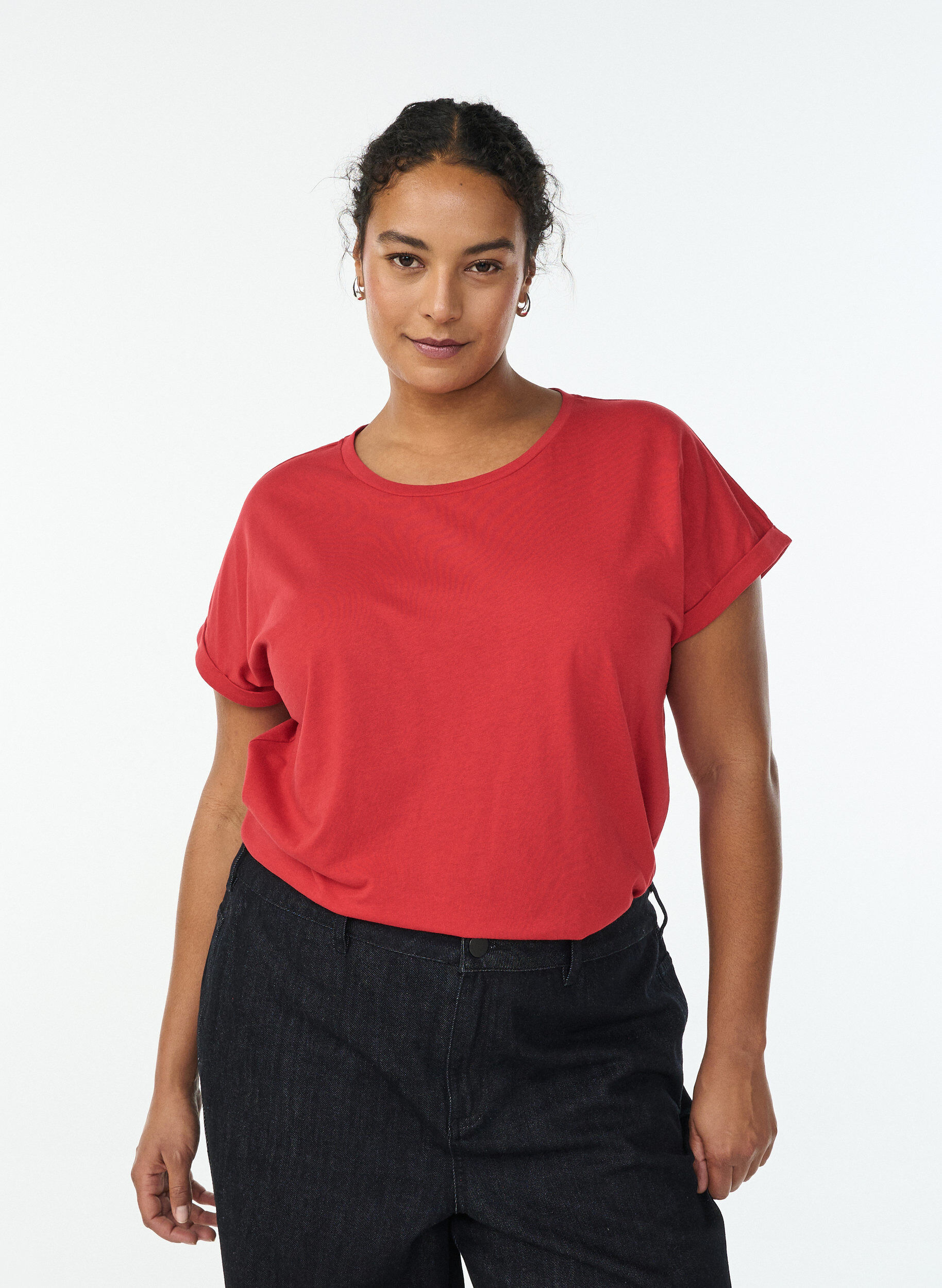 Kort&aelig;rmet t-shirt i bomuldsblanding, R&oslash;d, Model