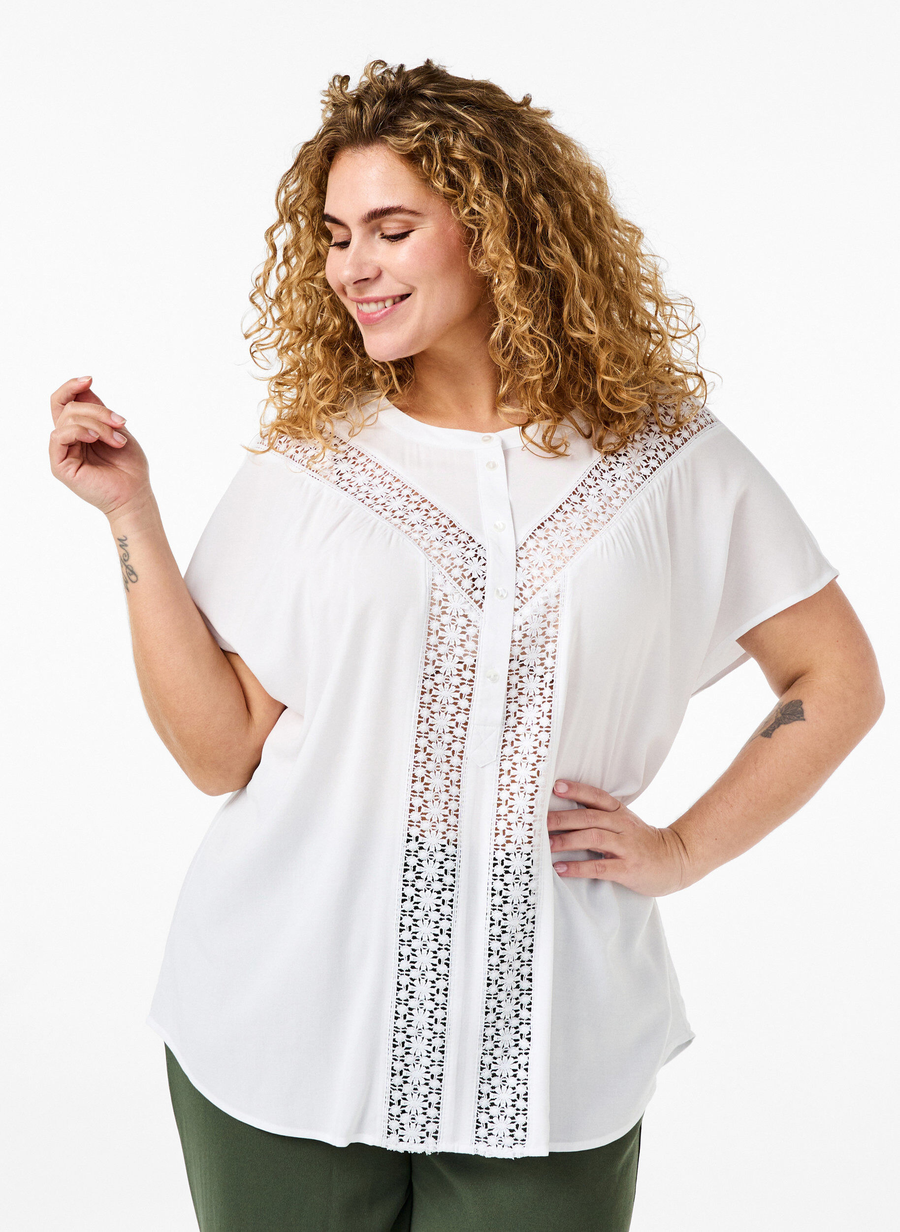 Zizzi Viskose bluse med blondeb&aring;nd, Bright White, Model image number 0