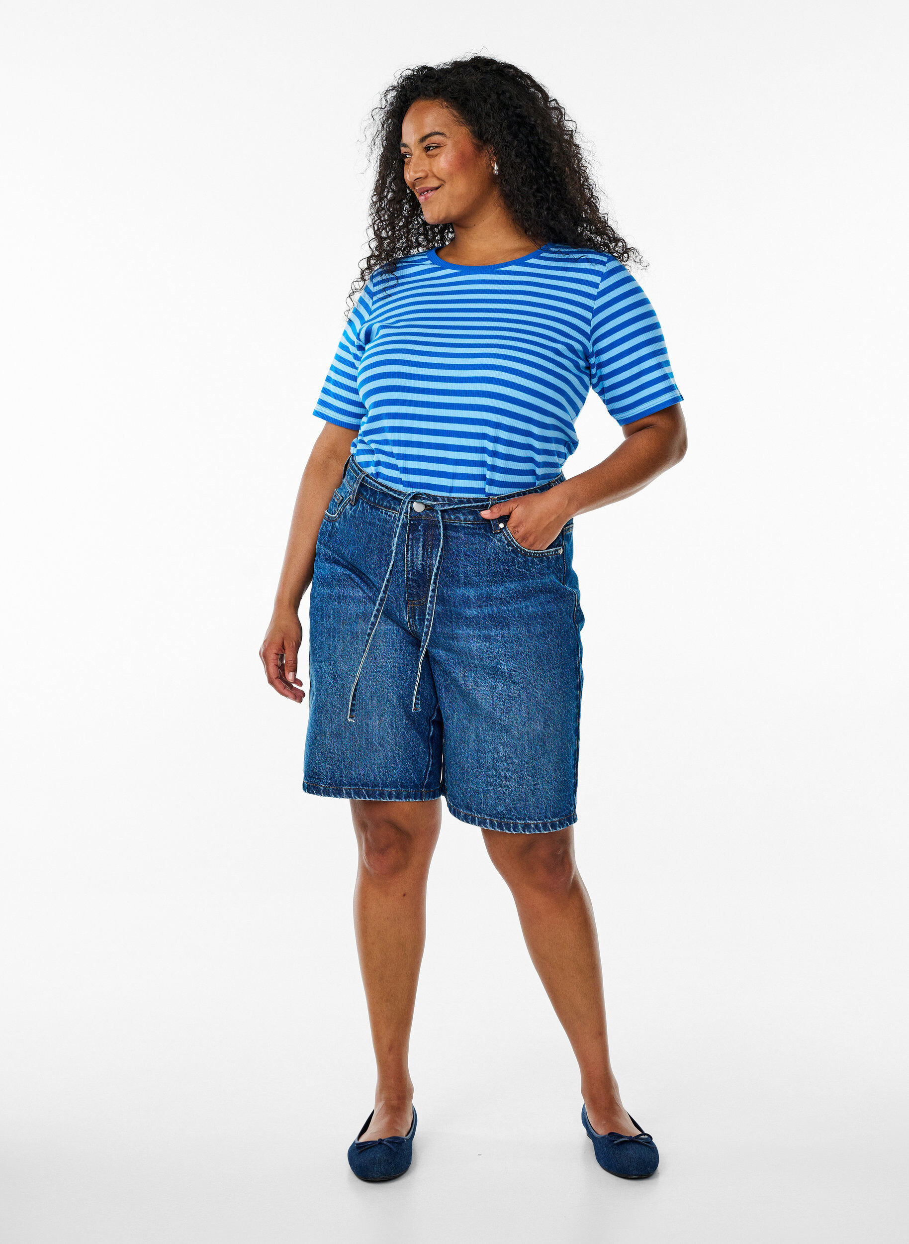 Zizzi Stribet t-shirt med ribstruktur, Bl&aring;, Model image number 1