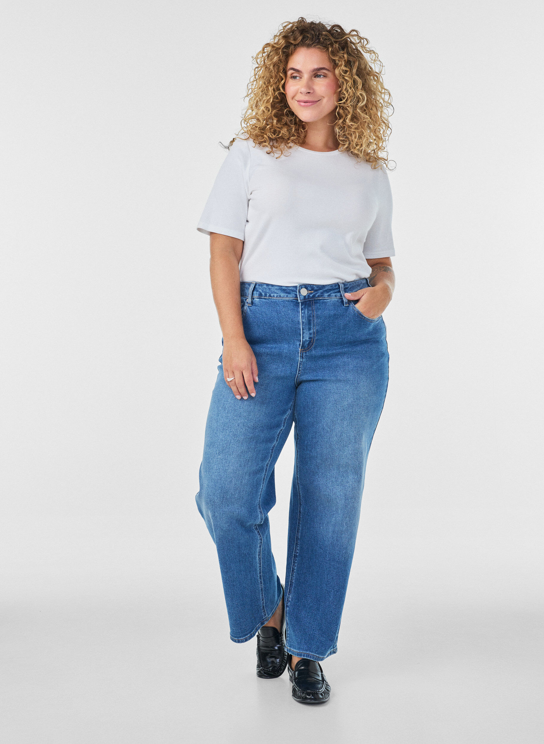 ZizziStraight jeans med let slidt udtryk, Bl&aring;, Model image number 0