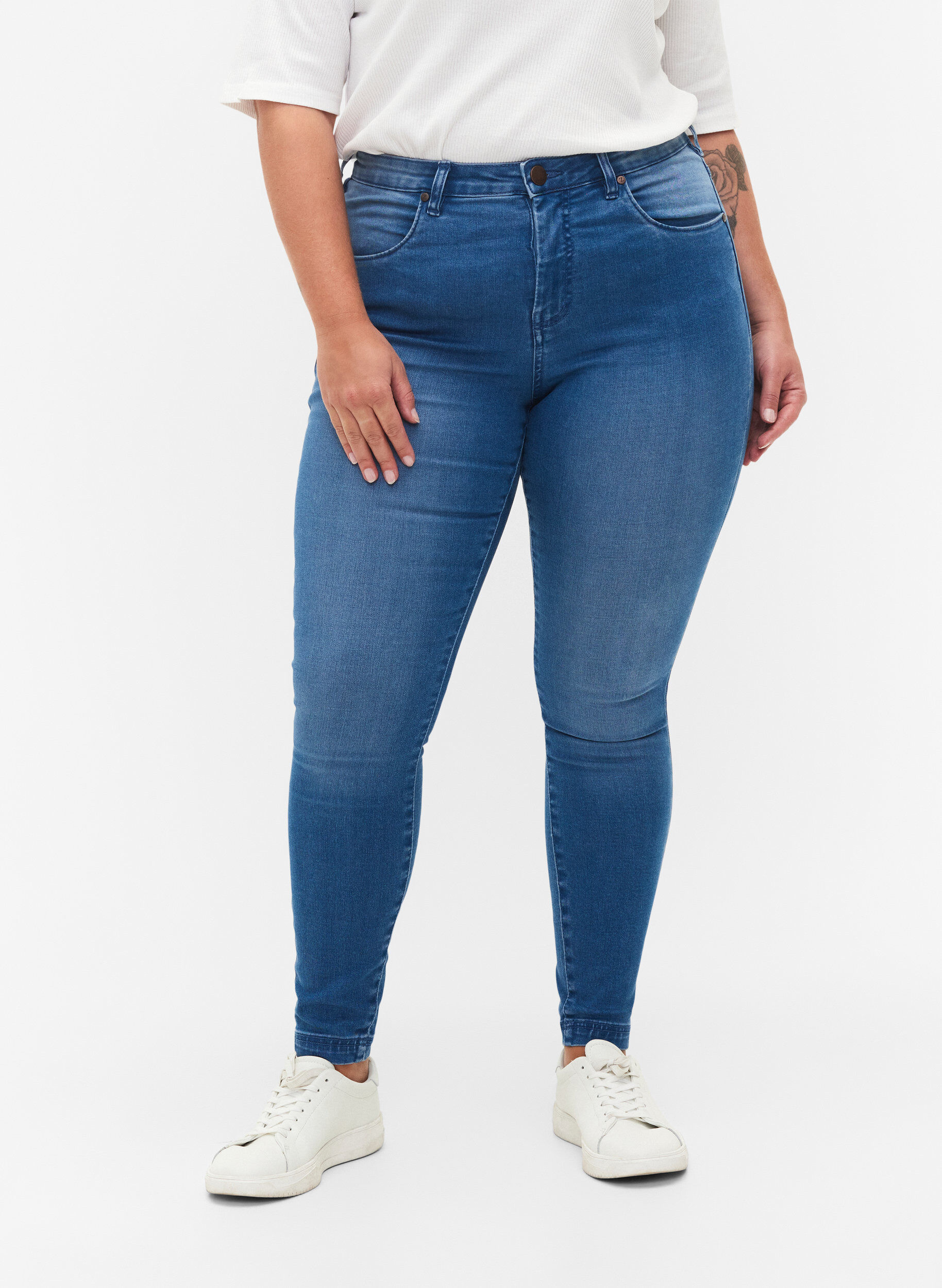 ZizziSuper slim Amy jeans med h&oslash;j talje, Light blue, Model image number 3