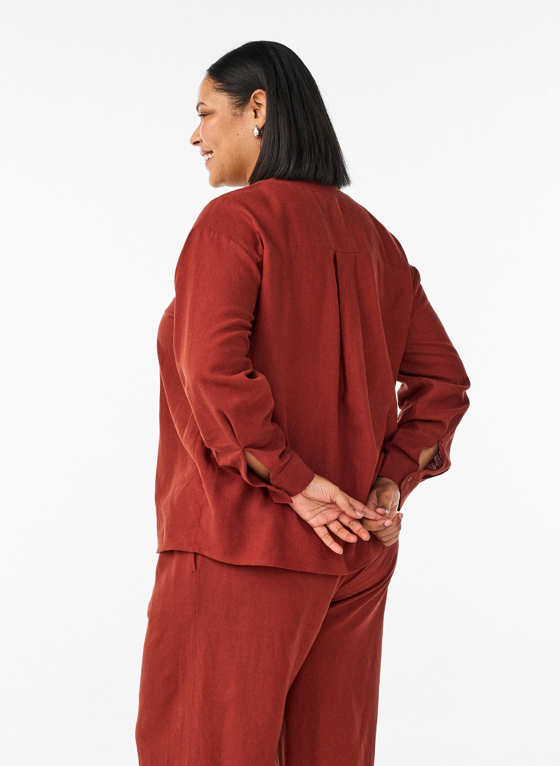 ZizziBluse i h&oslash;r og viskose med V-udsk&aelig;ring, R&oslash;d, Model image number 2